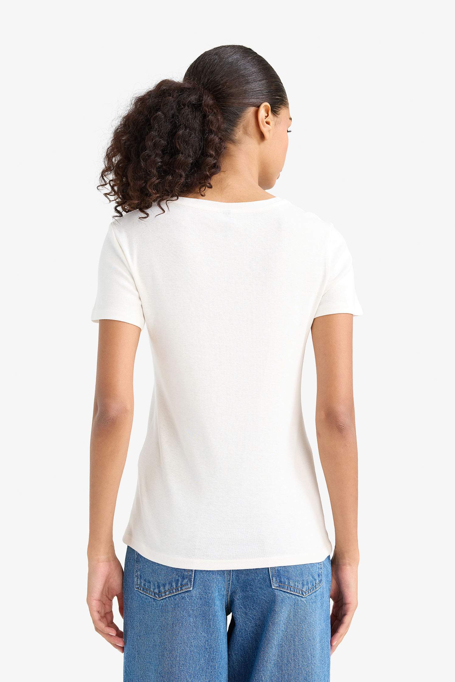 Slim Fit Dar Kesim V Yaka Basic Düz Ribana Kısa Kollu Tişört