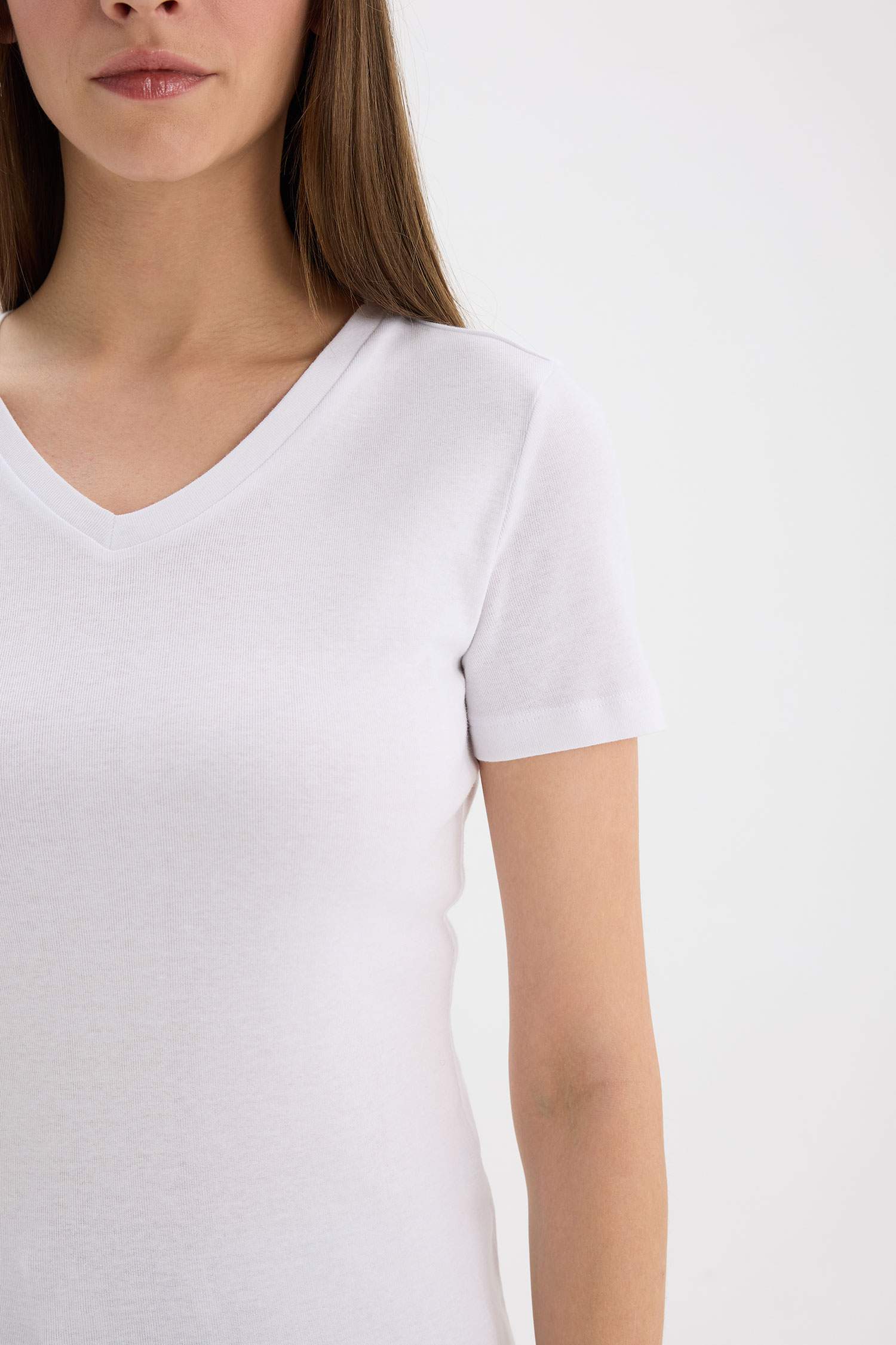 Slim Fit V-Neck Ribana Short Sleeve T-Shirt