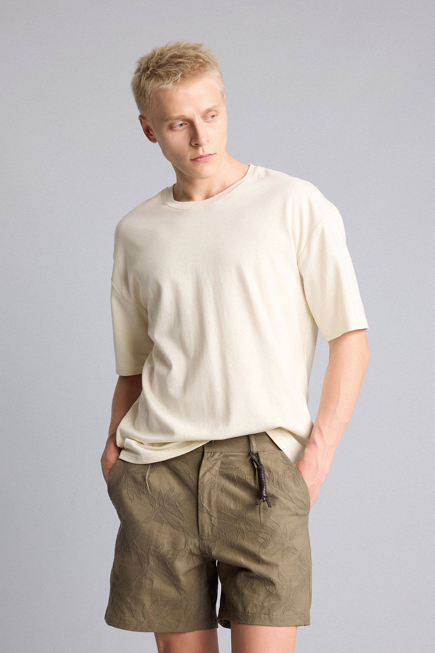 DeFacto Relaxed Fit Bermuda Şort görsel 3