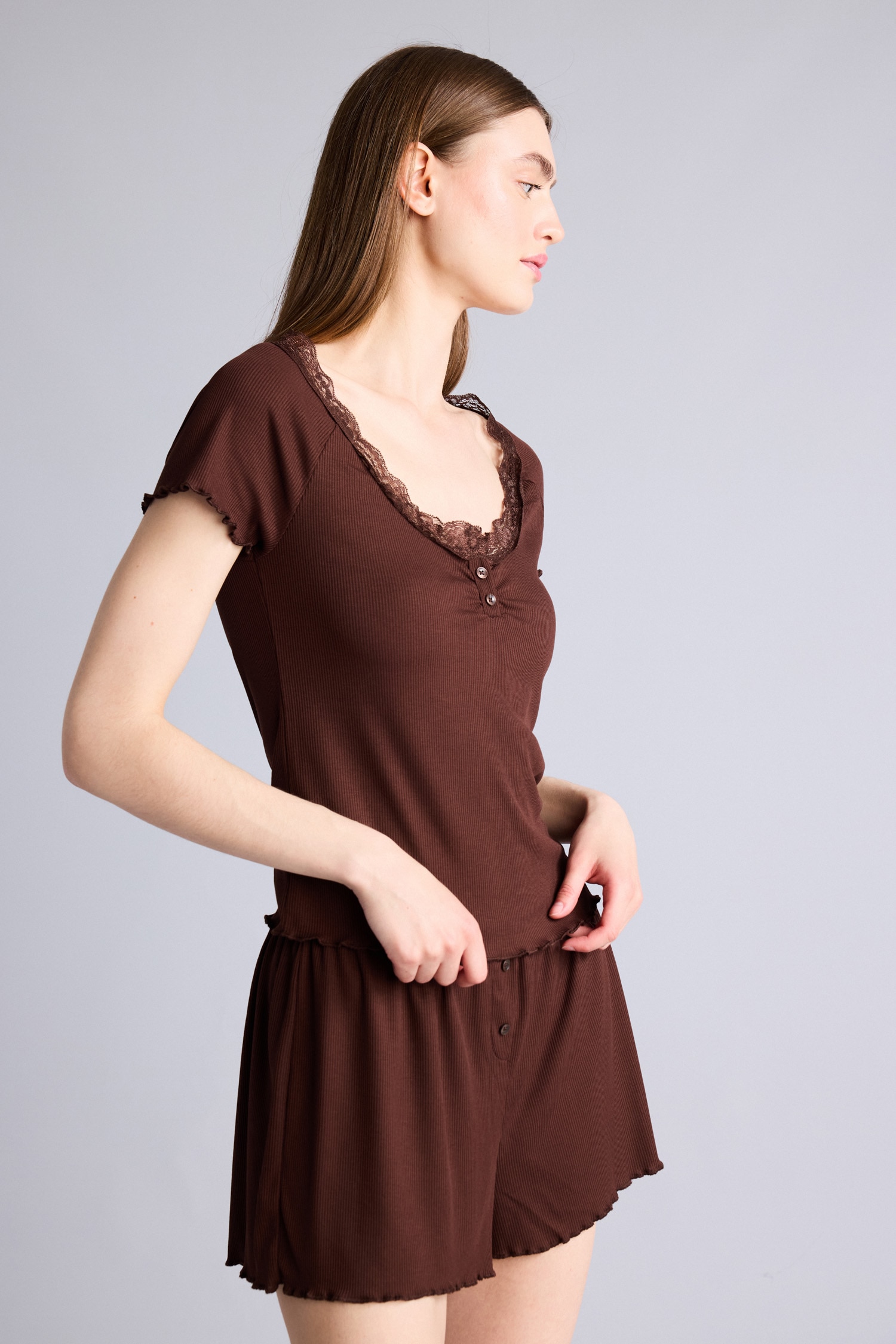 DeFacto Regular Fıt Kısa Kollu Şortlu Ribana Pijama Takımı görsel 3