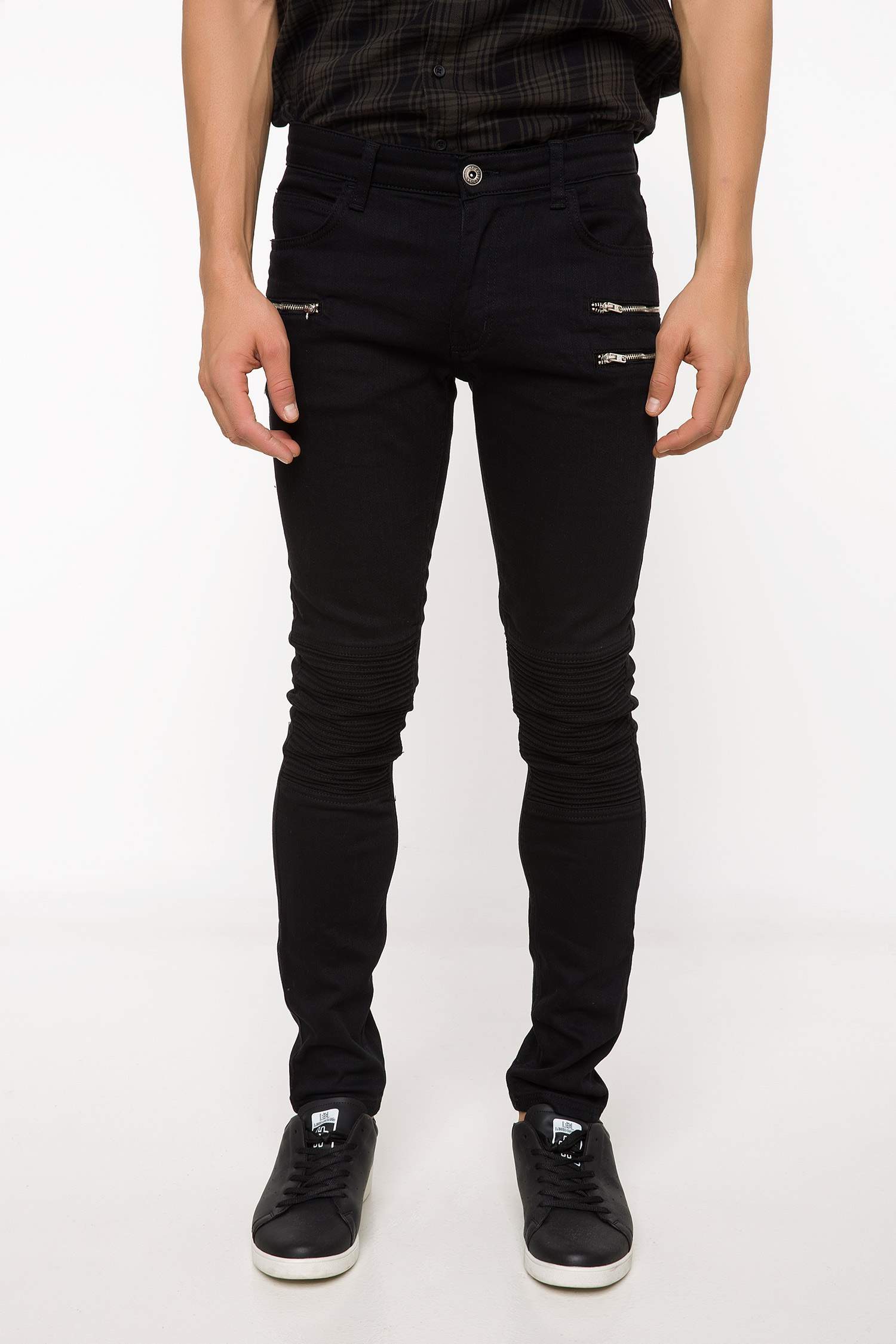 Defacto Carlo Skinny Fit Fermuar Detaylı Pantolon. 1