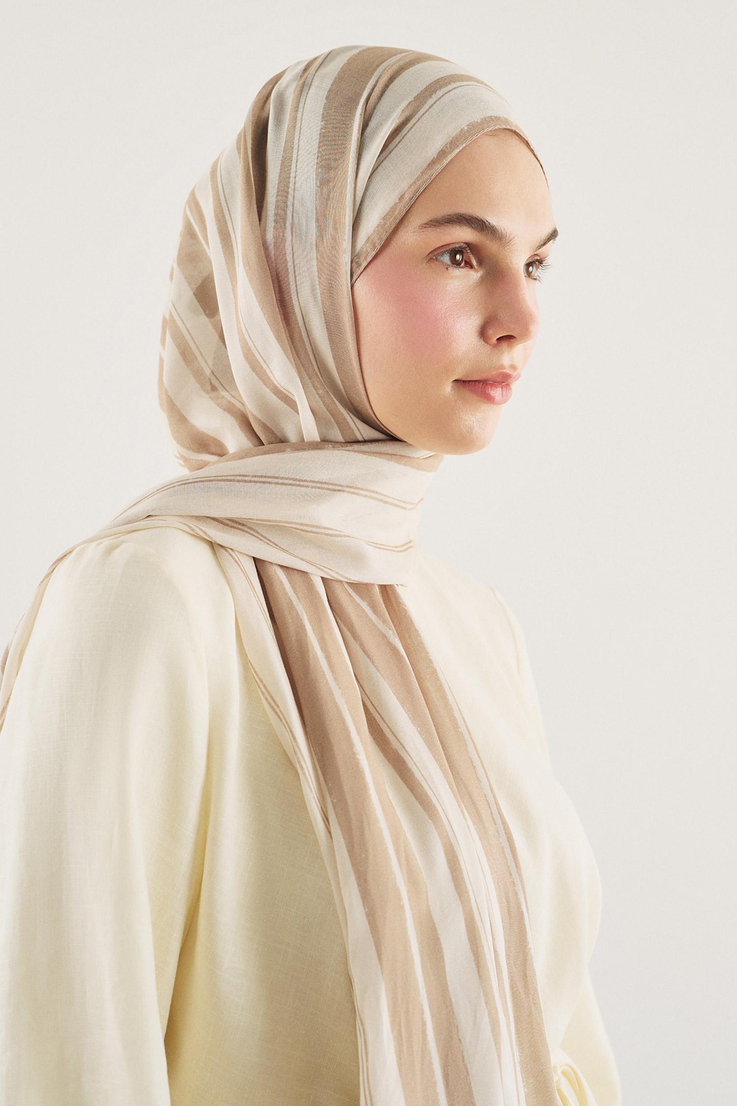 DeFacto Fresh Scarfs X DeFacto Summer Blocks Krem Viskon Püsküllü Şal görsel 2