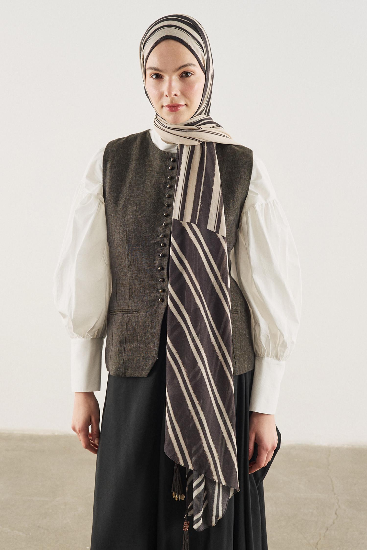 DeFacto Fresh Scarfs X DeFacto Summer Blocks Bej Viskon Püsküllü Şal görsel 3
