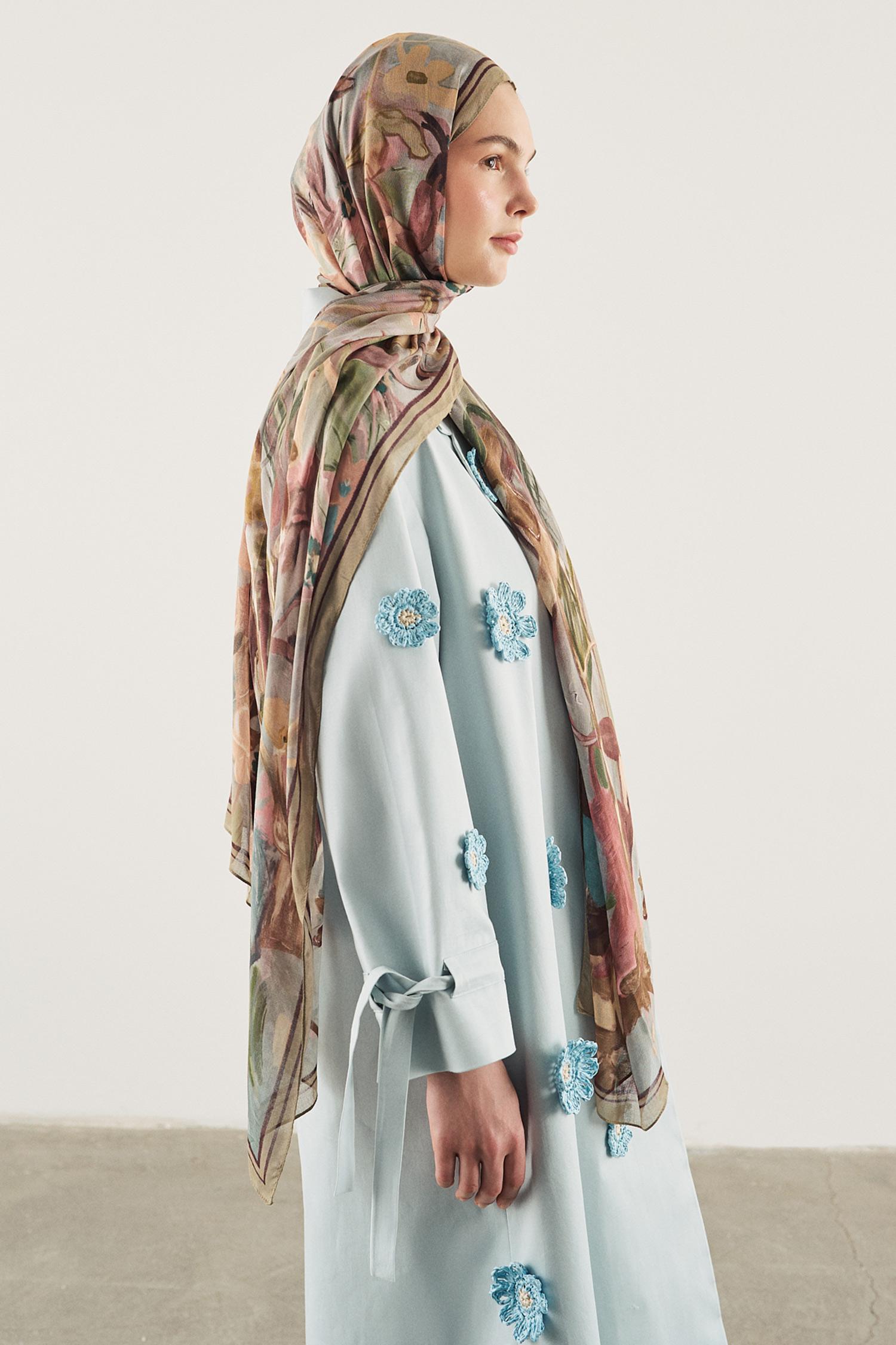 DeFacto Fresh Scarfs X DeFacto Impressionist Floral Viskon Şal görsel 6