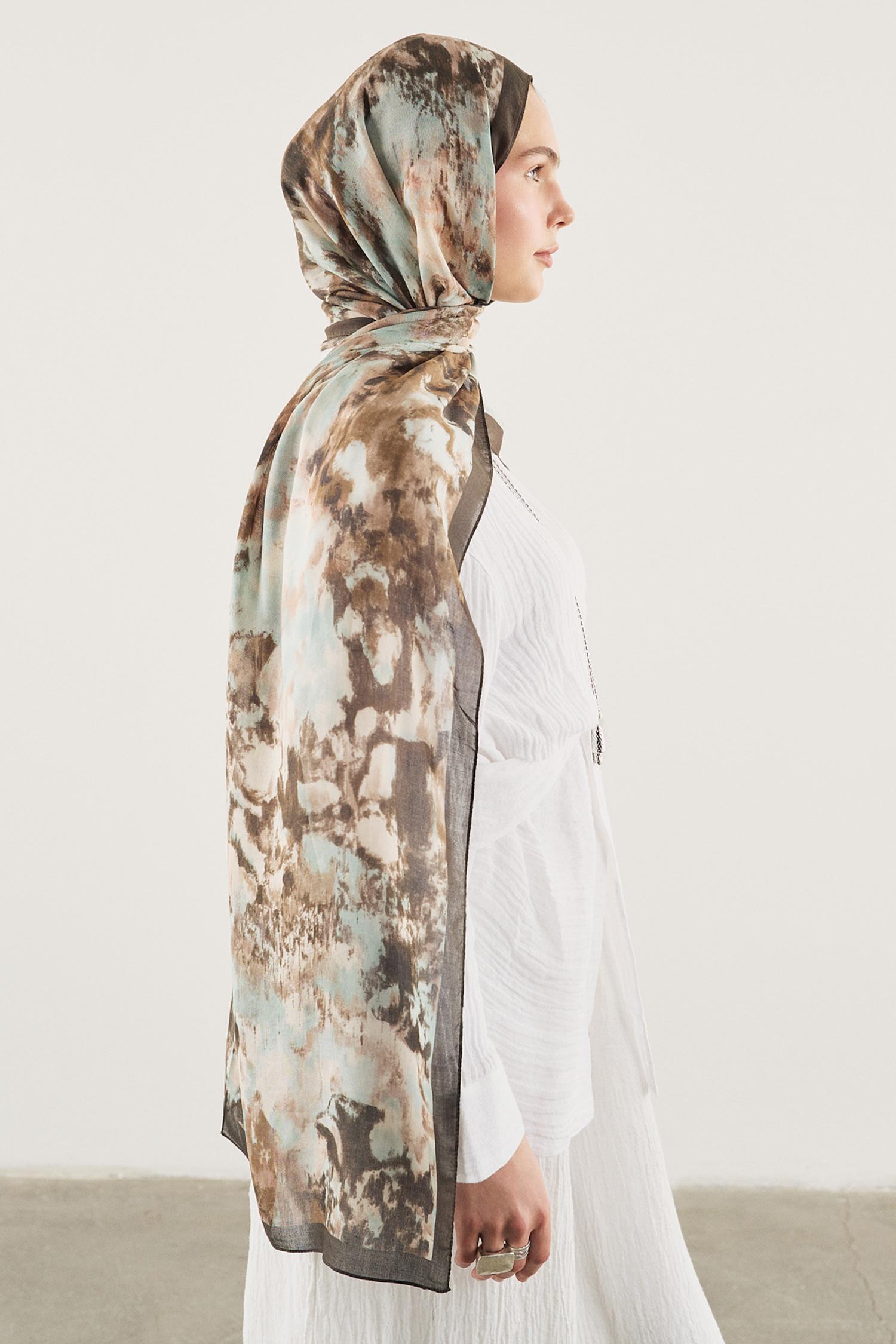 DeFacto Fresh Scarfs X DeFacto Shadow Floral Viskon Şal görsel 5