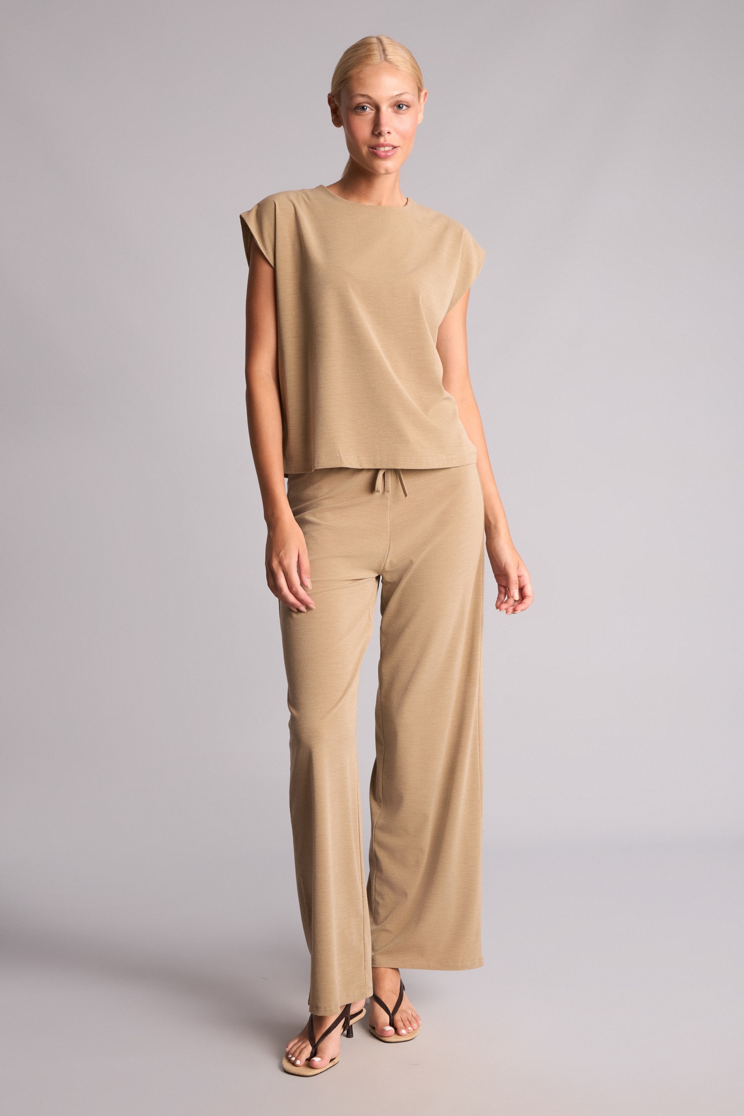 DeFacto Wide Leg Krep Pantolon görsel 2