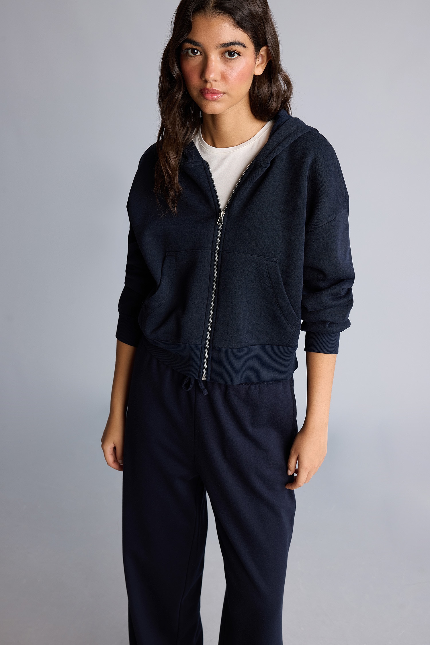 DeFacto Regular Fıt Kapüşonlu Fermuarlı Basic Sweatshirt görsel 3