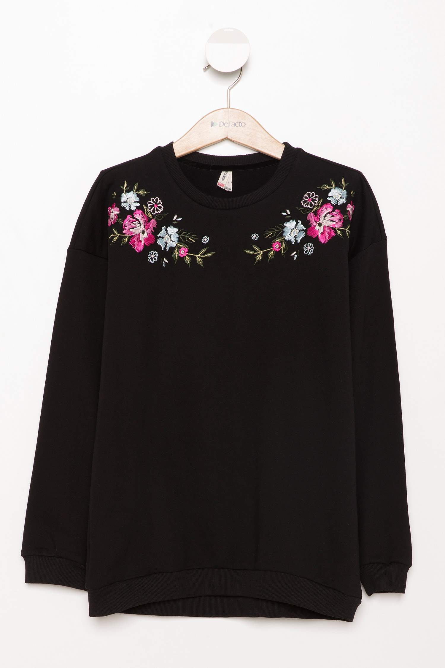 Defacto Trend Sweatshirt. 1