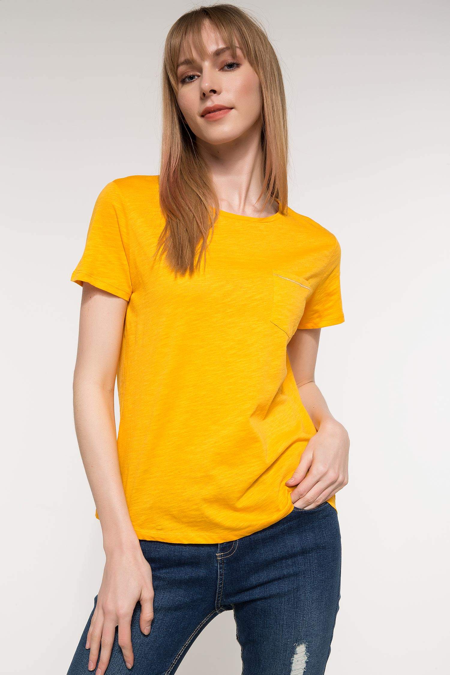 Defacto Kısa Kollu T-shirt. 1