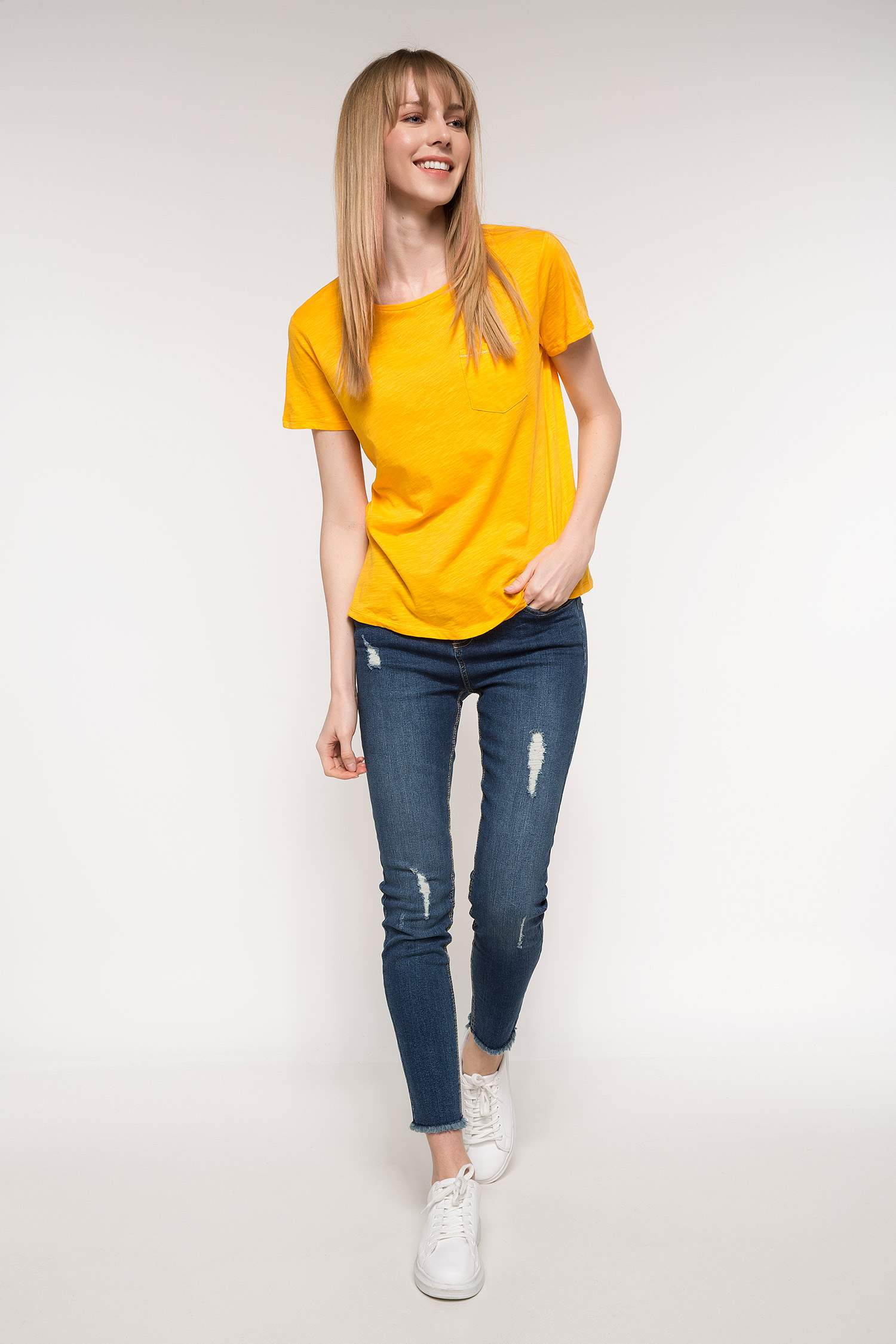 Defacto Kısa Kollu T-shirt. 2