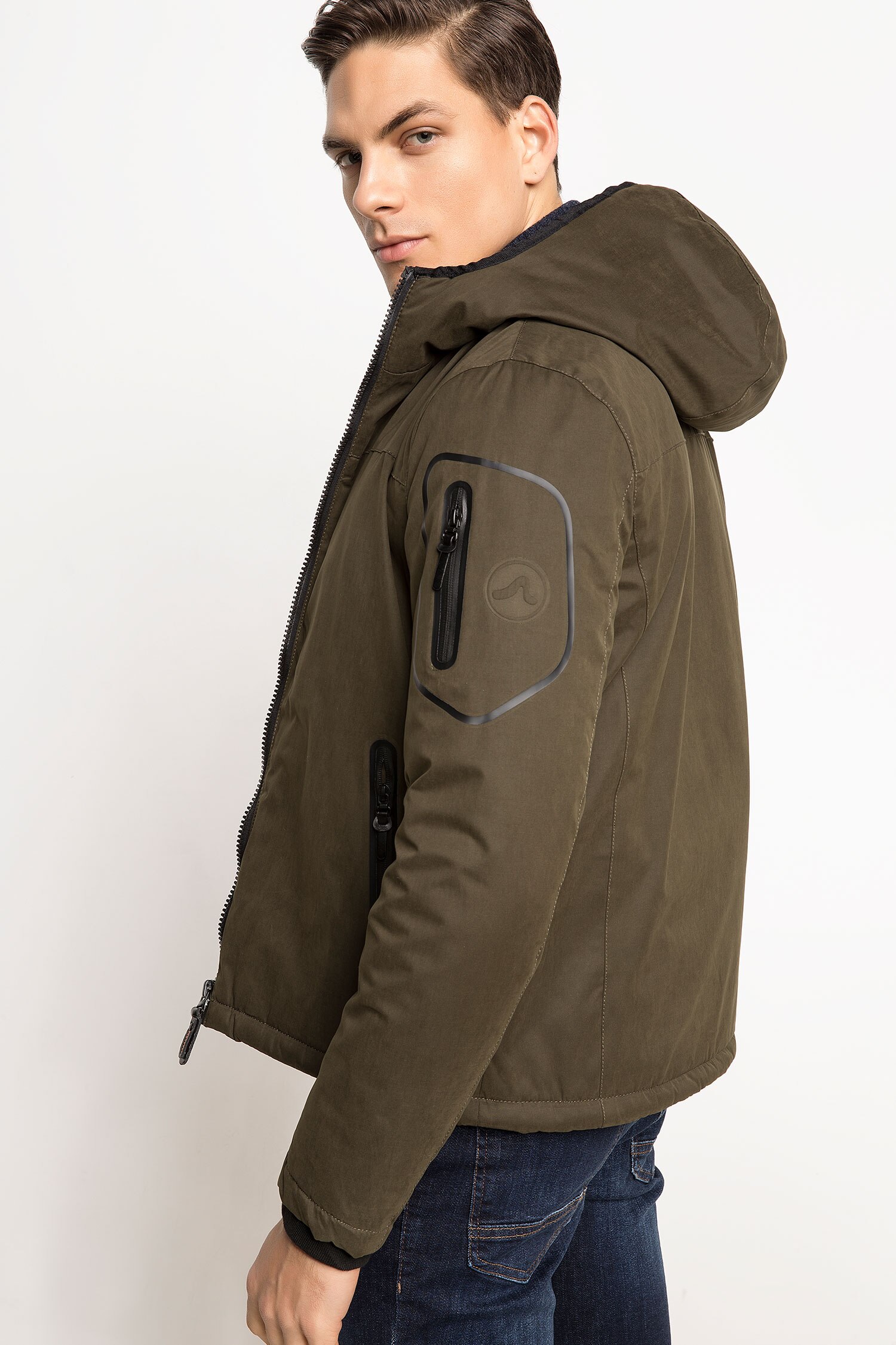 Defacto Kapüşonlu Regular Fit Mont. 3