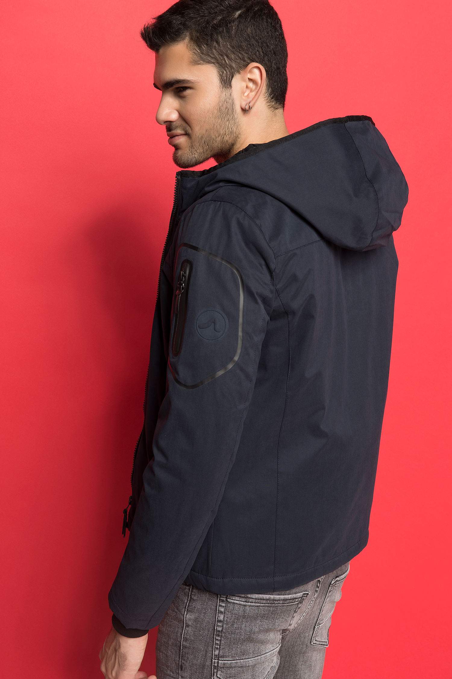 Defacto Kapüşonlu Regular Fit Mont. 3