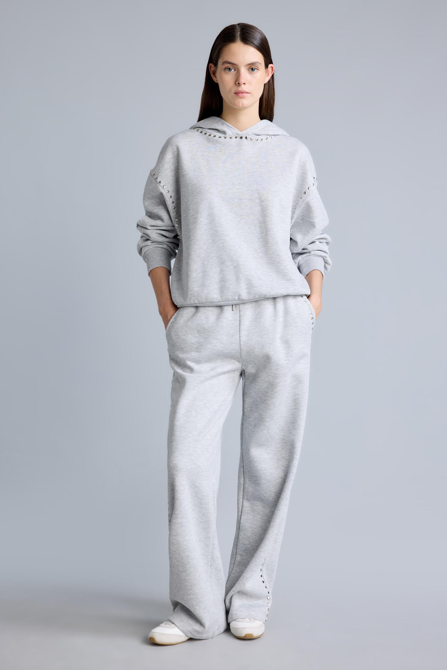 DeFacto Boxy Fıt Kapüşonlu İşlemeli Sweatshirt görsel 2