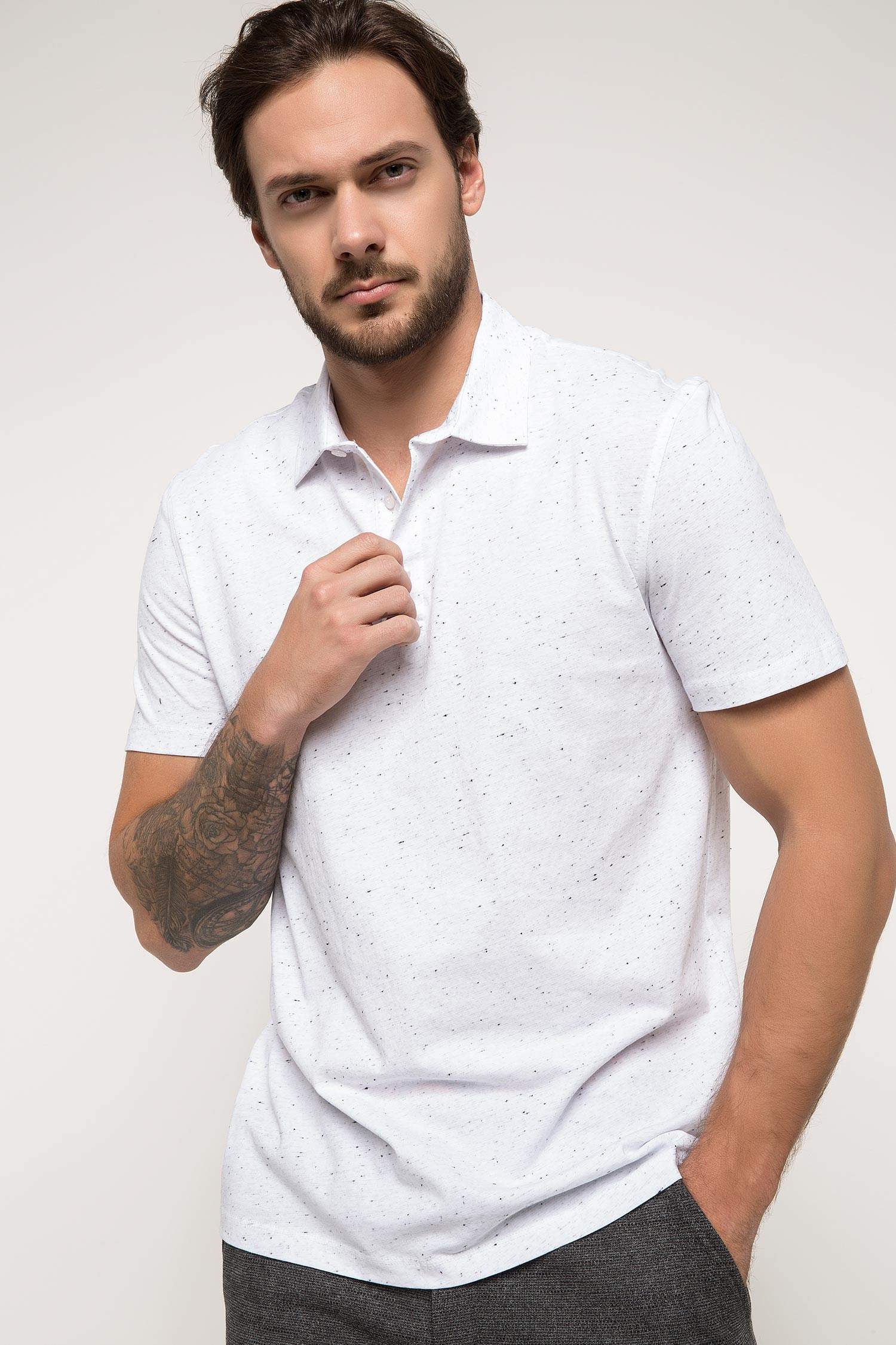 Defacto Basic Polo T-shirt. 1