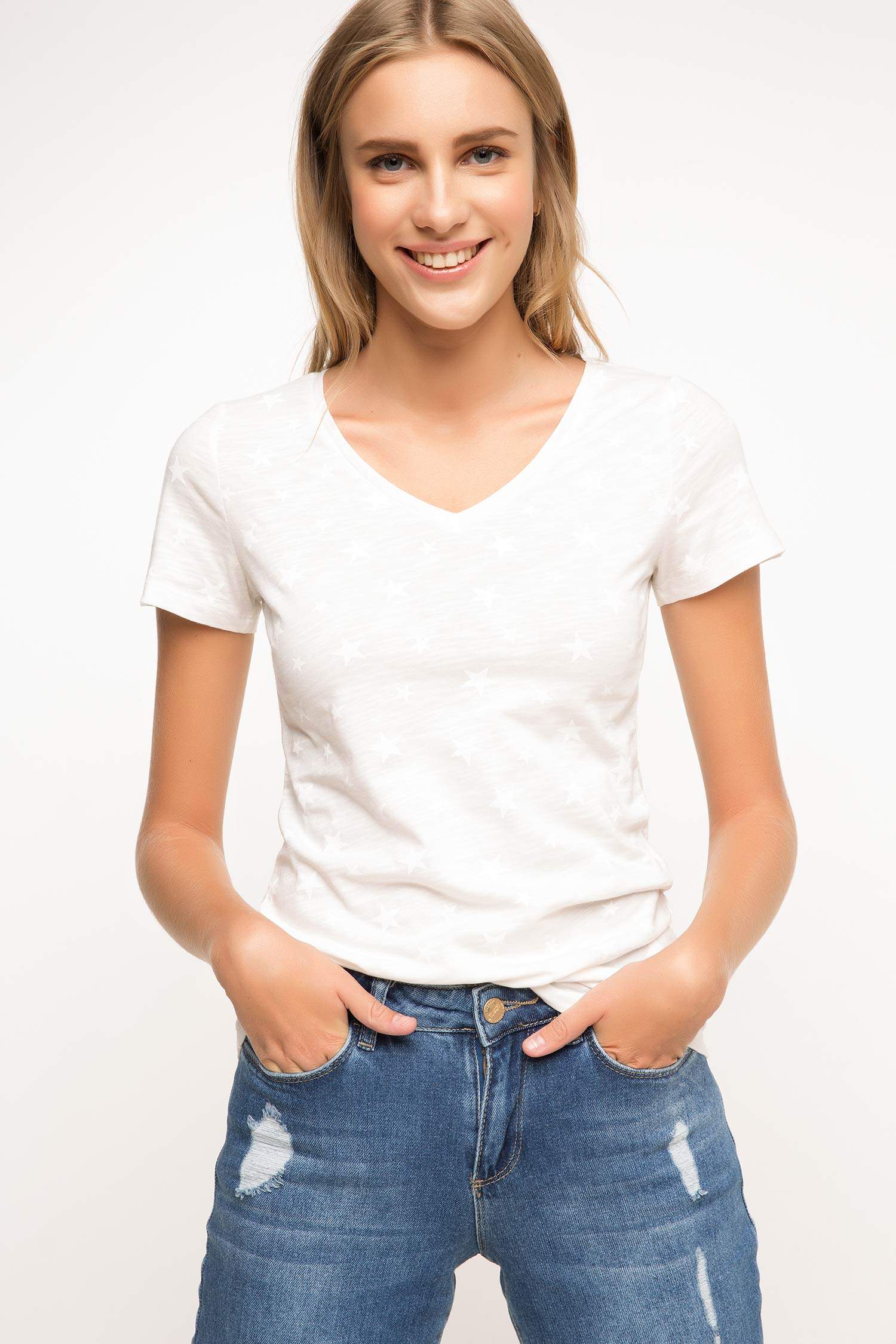 Defacto Basic V Yaka Body. 1