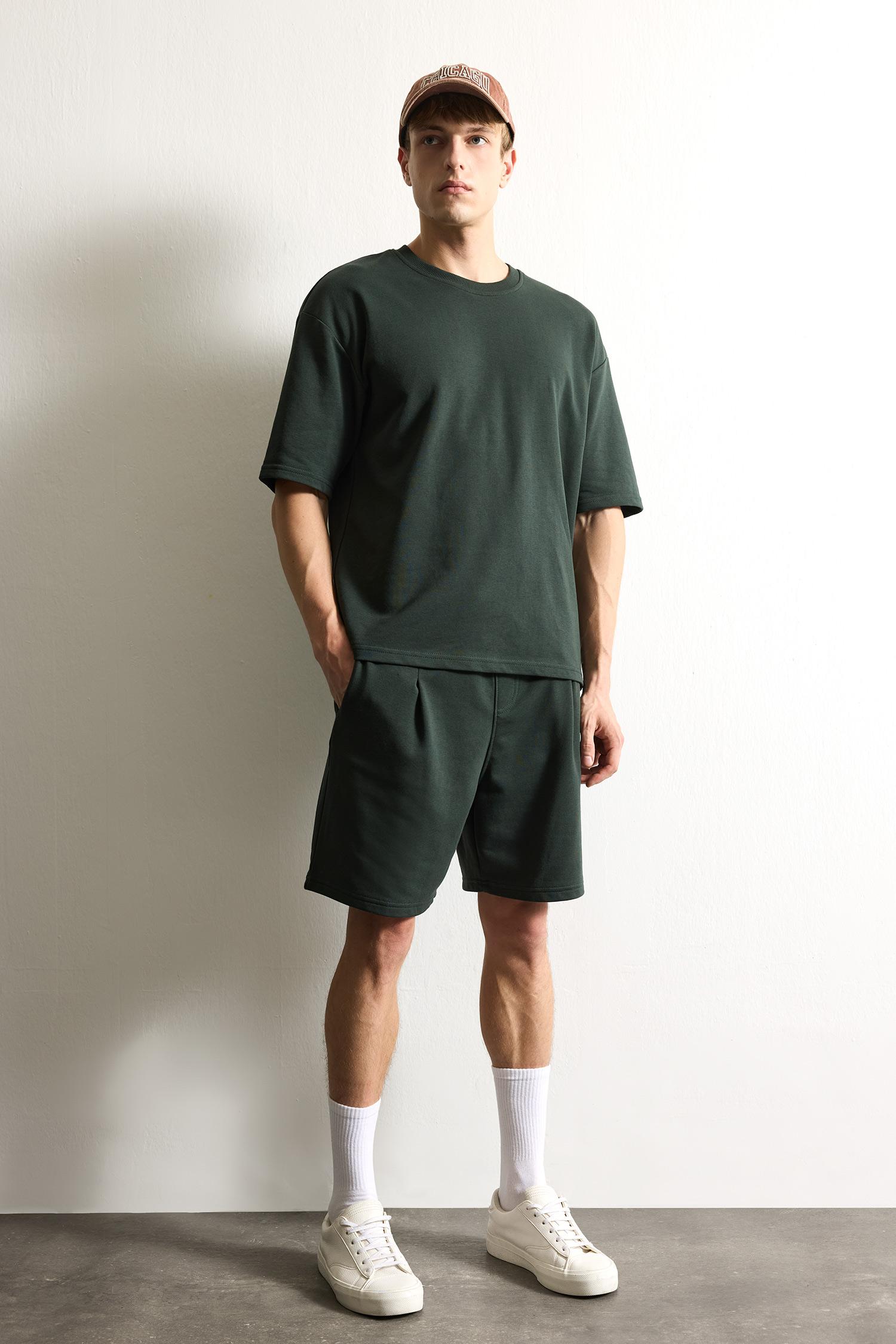 DeFacto Loose Fit Düşük Omuzlu Basic Tişört görsel 2