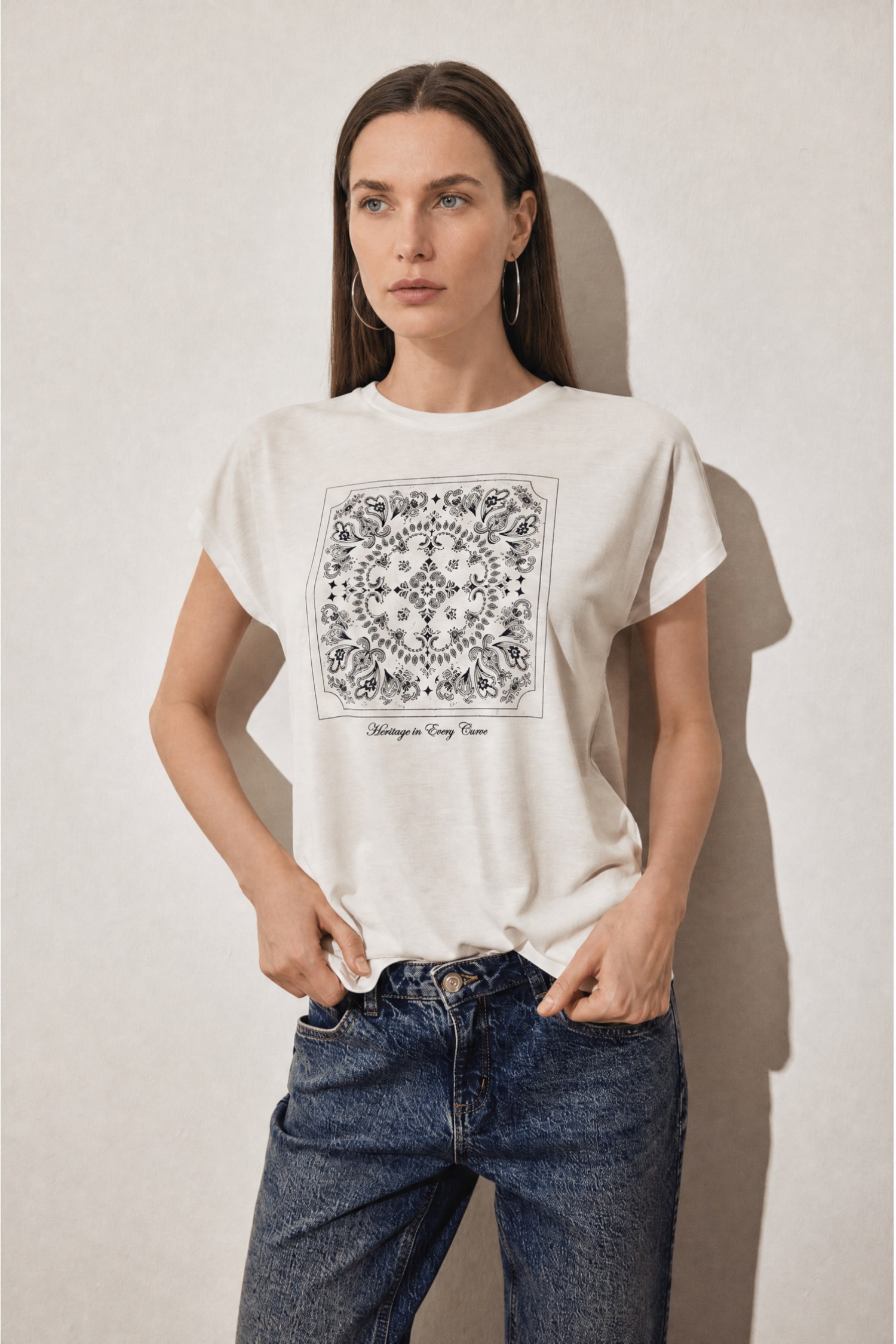 DeFacto Regular Fit Kısa Kollu Desenli Tişört