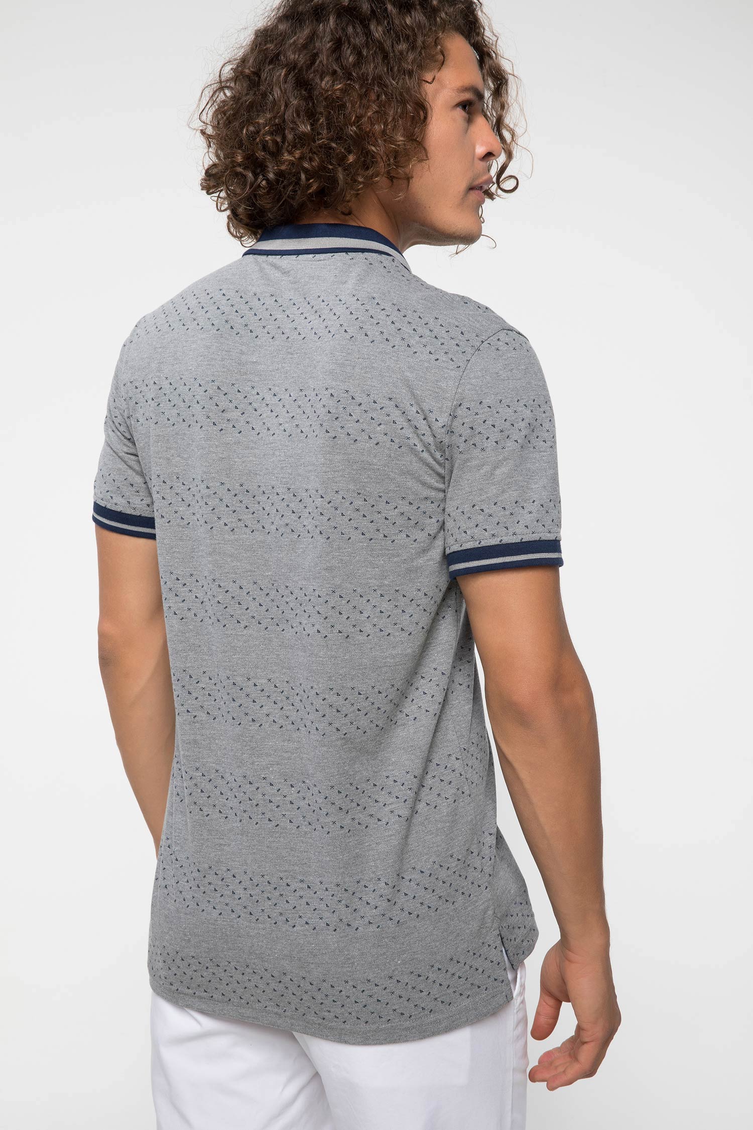 Defacto Nokta Çizgi Detaylı Polo T-shirt. 4