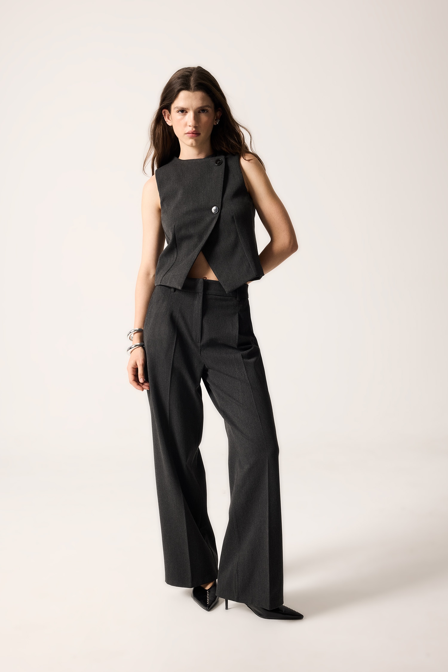 DeFacto Fitted Bisiklet Yaka Crop Yelek görsel 2