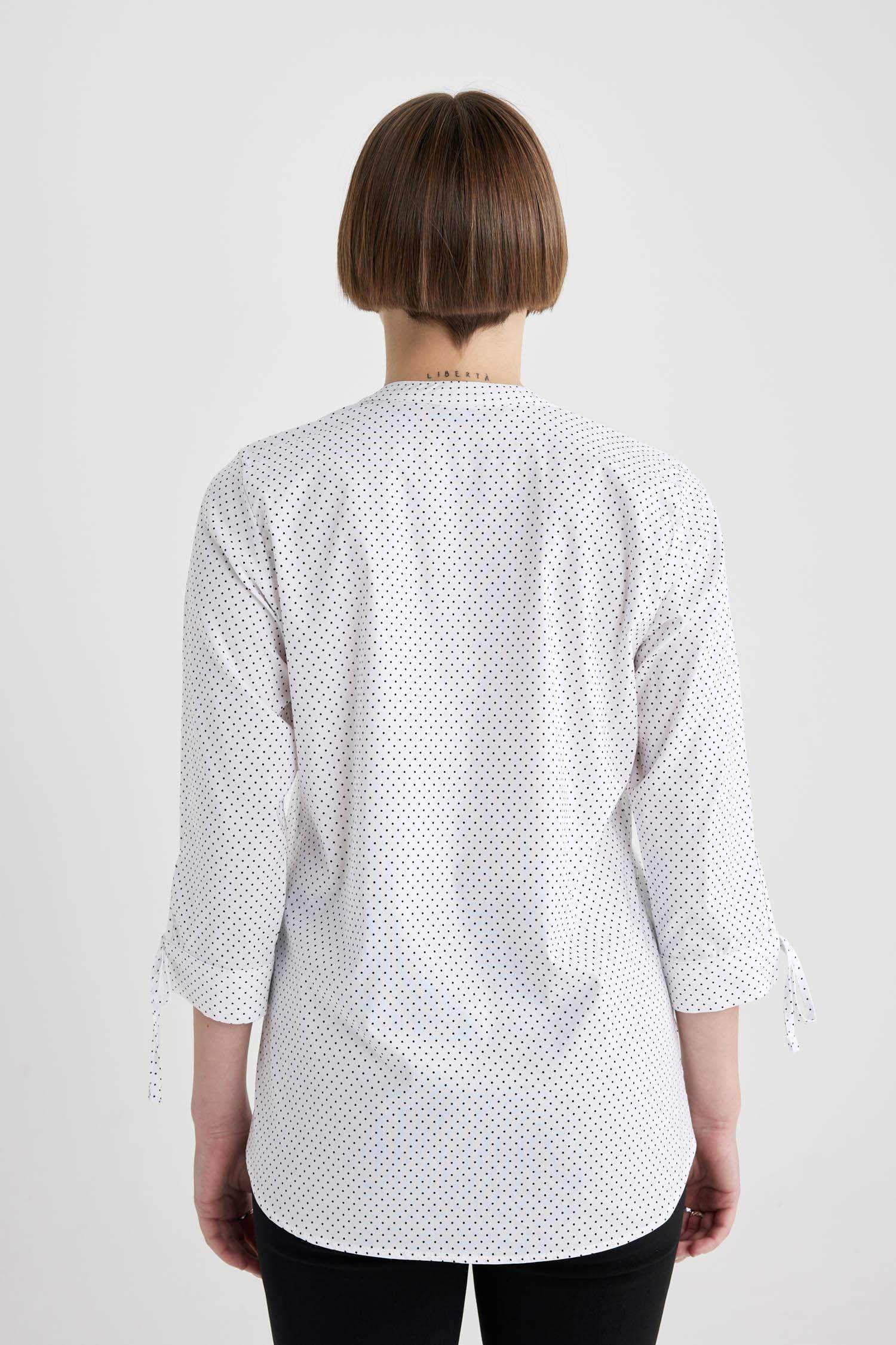 Fitted Apaş Yaka Desenli Bengalin Uzun Kollu Gömlek