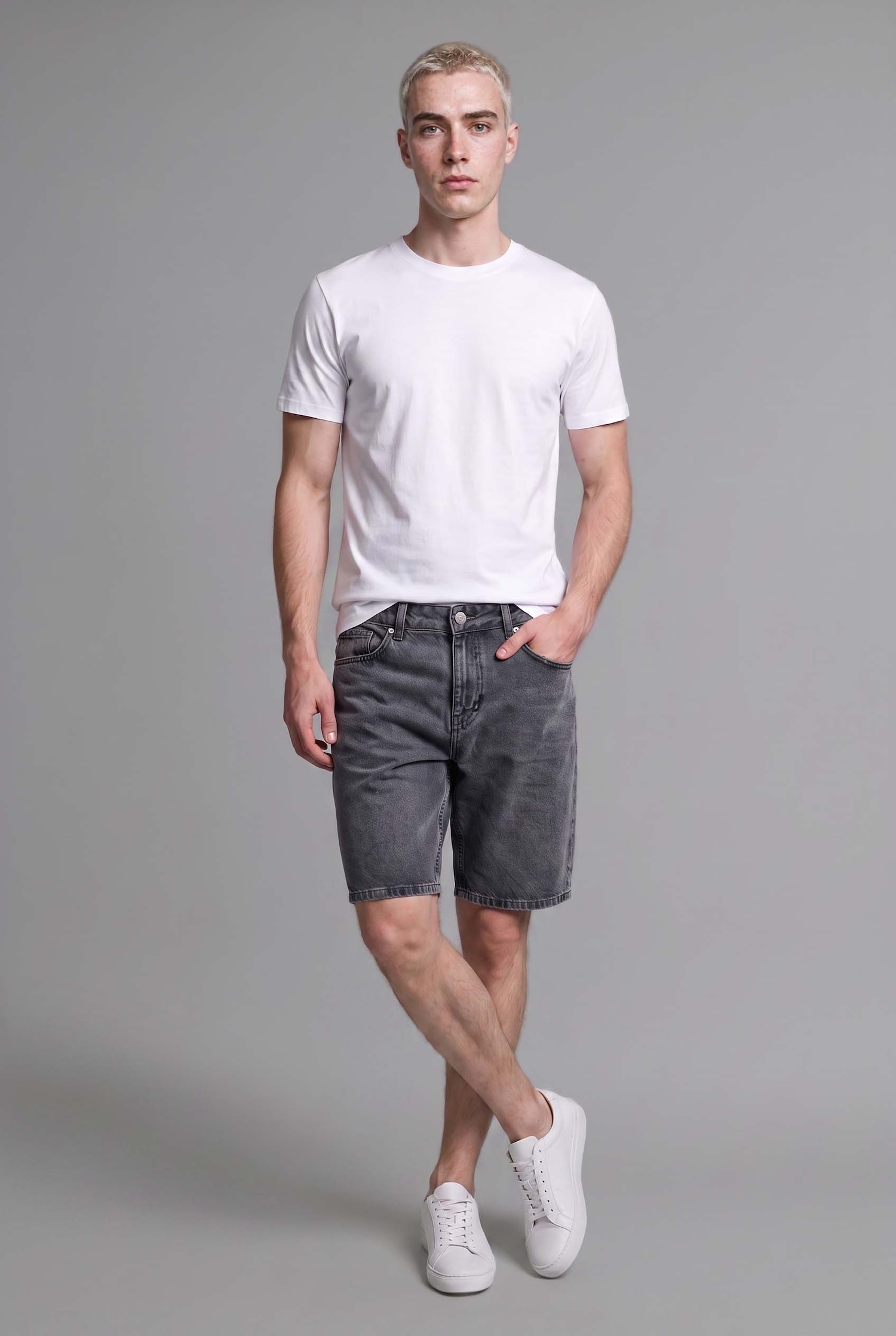DeFacto Straight Fit Denim Bermuda görsel 3