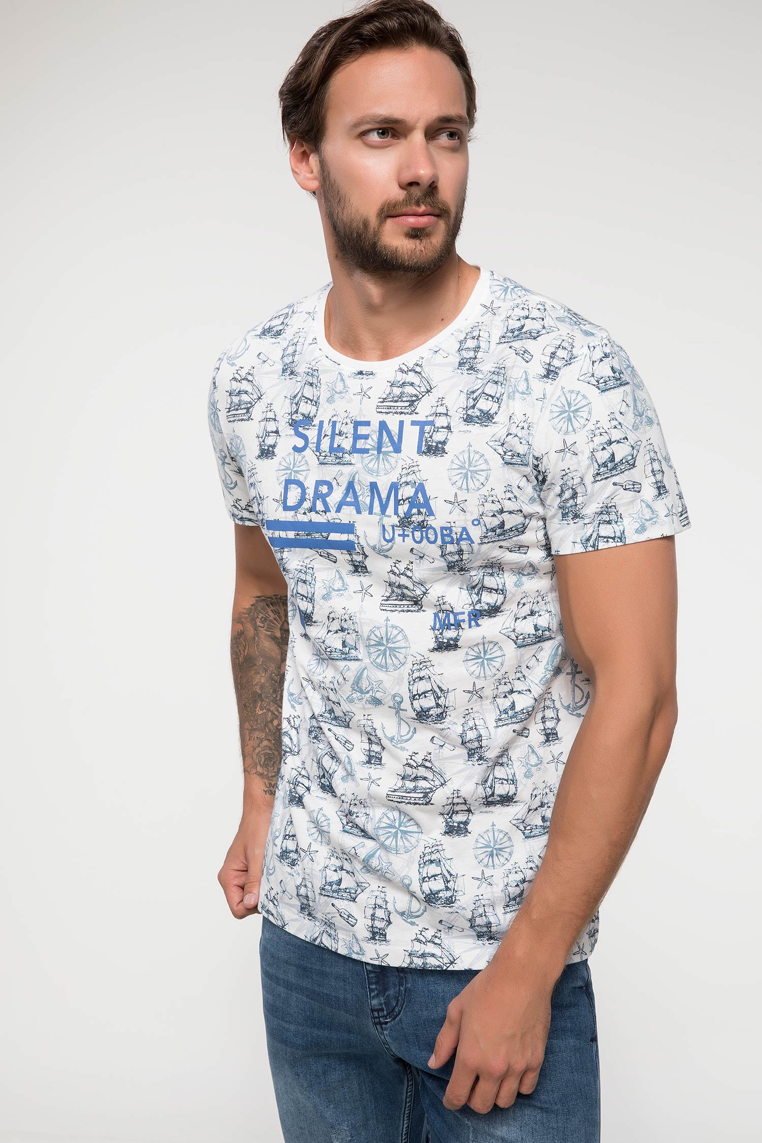 Defacto Yazı Baskılı Marin Desenli T-shirt. 1