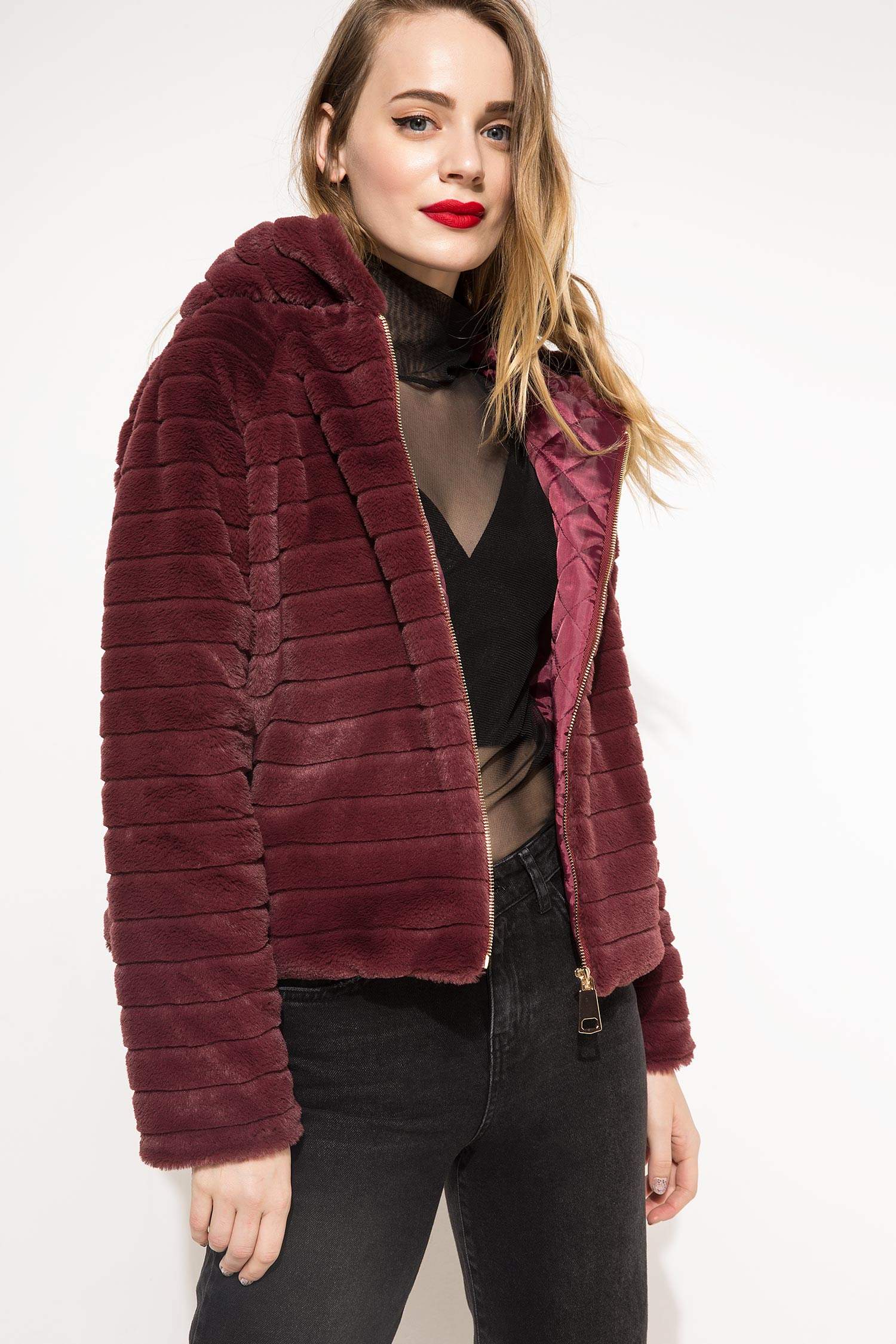 Defacto Peluş Mont. 4
