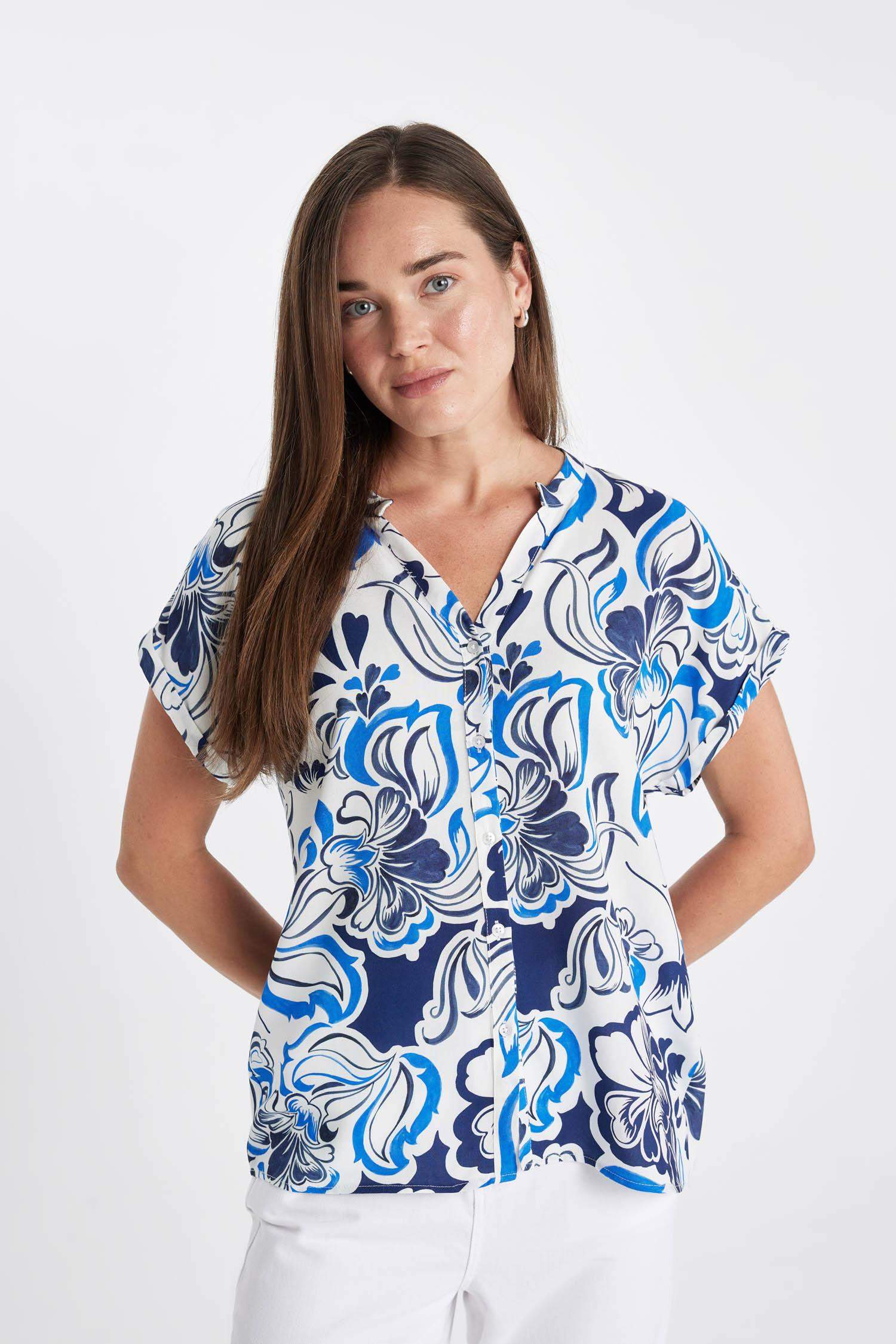 Regular Fit Crew Neck Short Sleeve Shirt