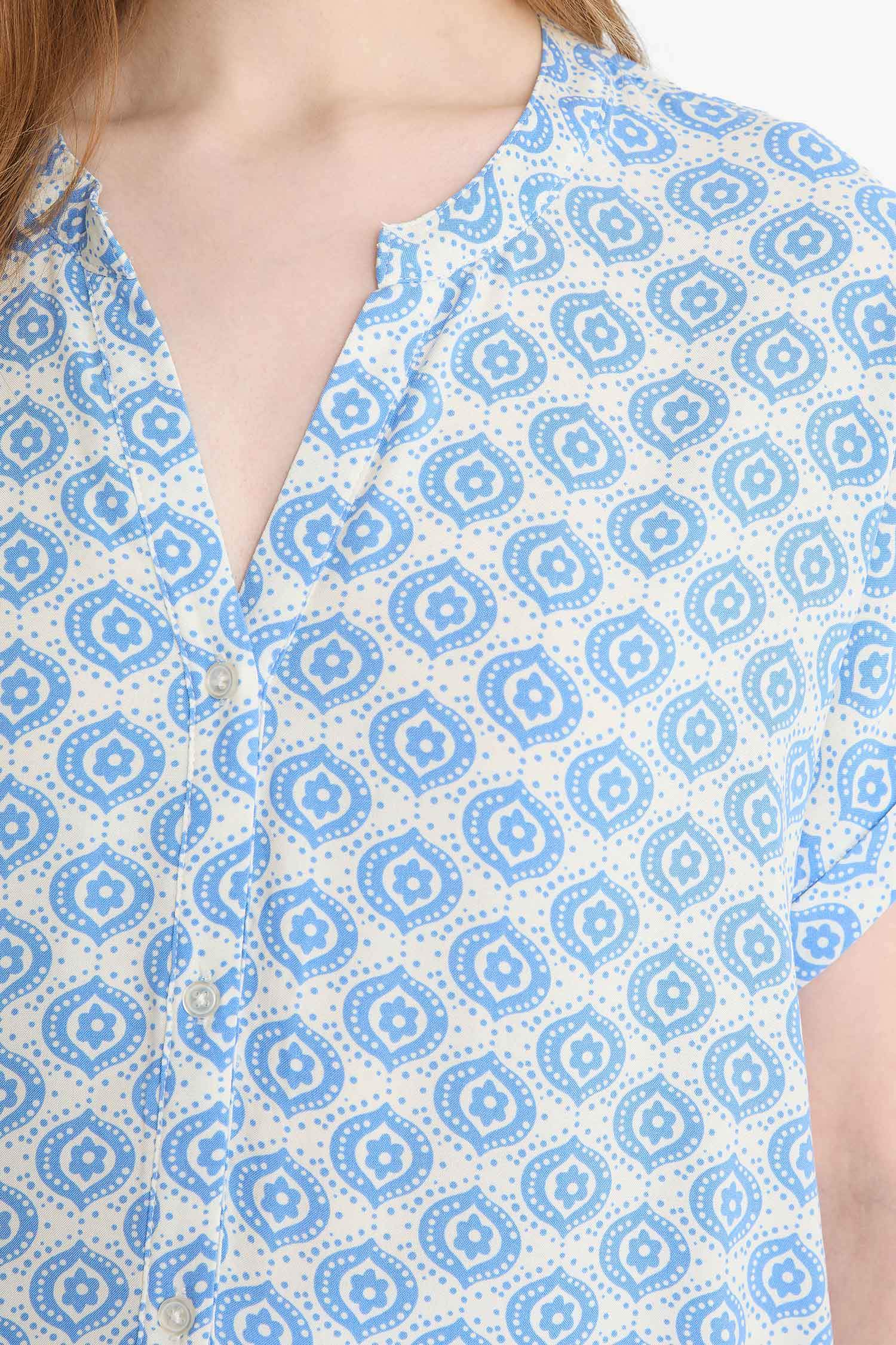 Regular Fit Crew Neck Short Sleeve Shirt