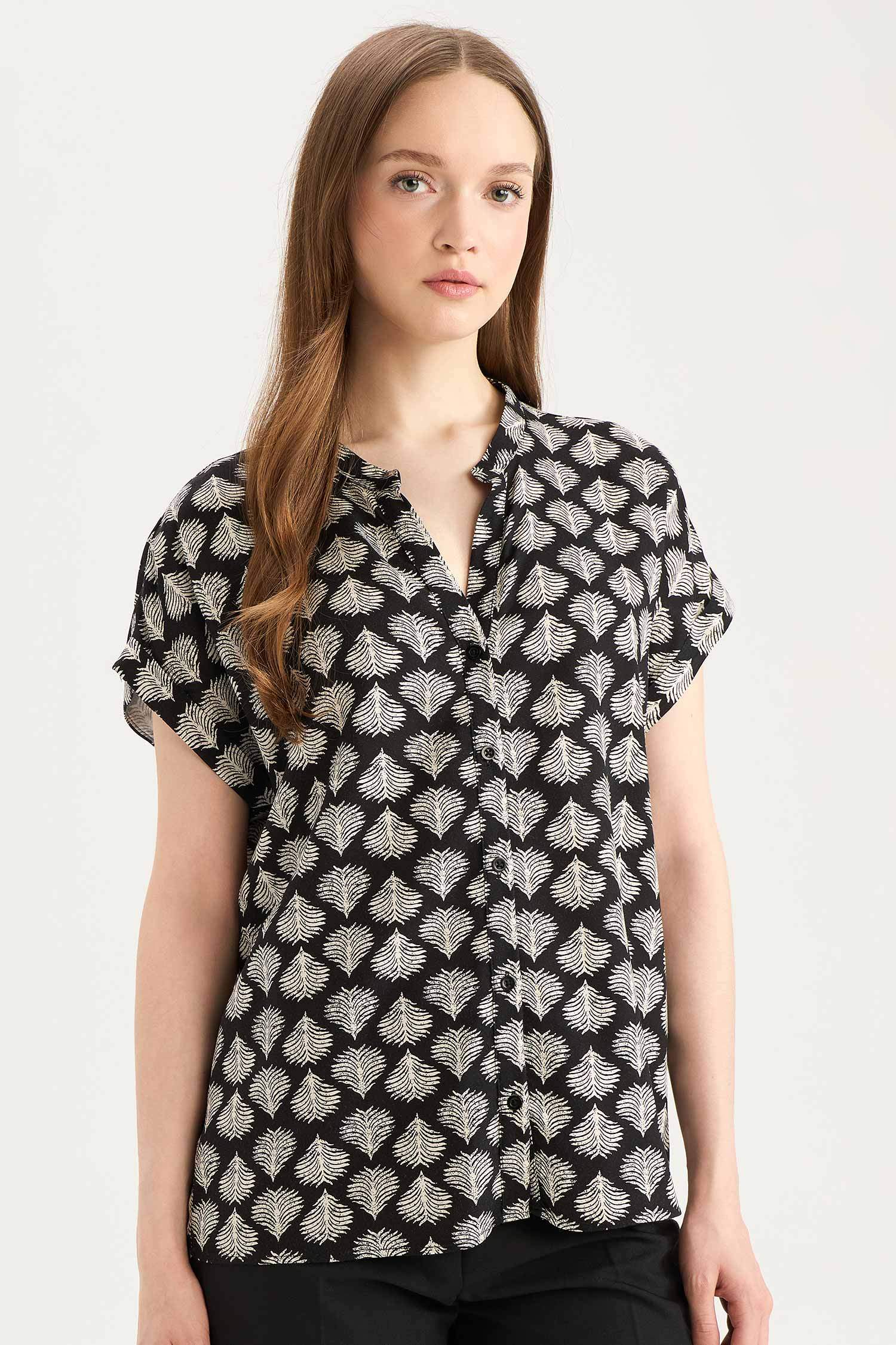 Regular Fit Patterned Short Sleeve Shirt