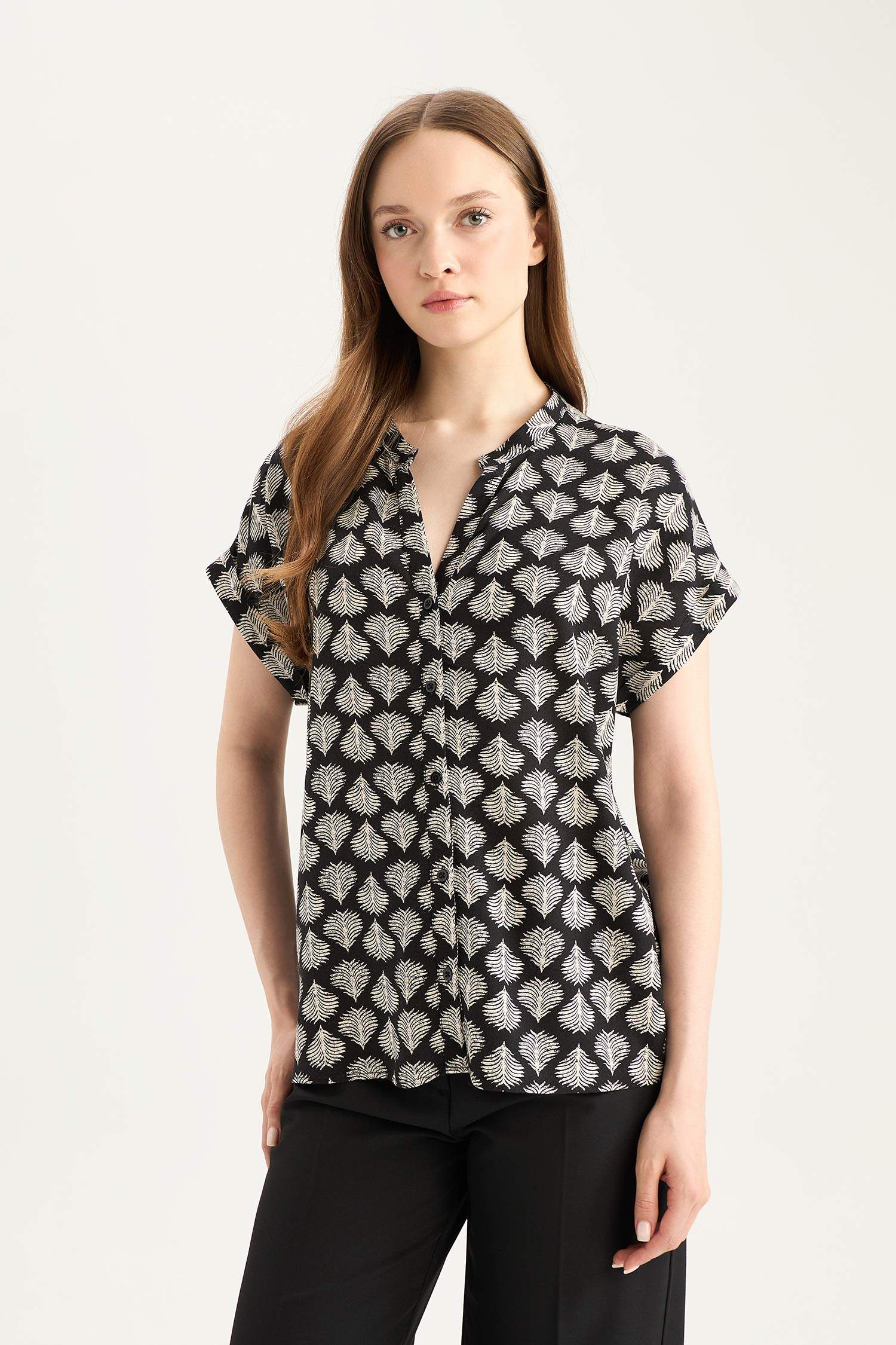 Regular Fit Patterned Short Sleeve Shirt