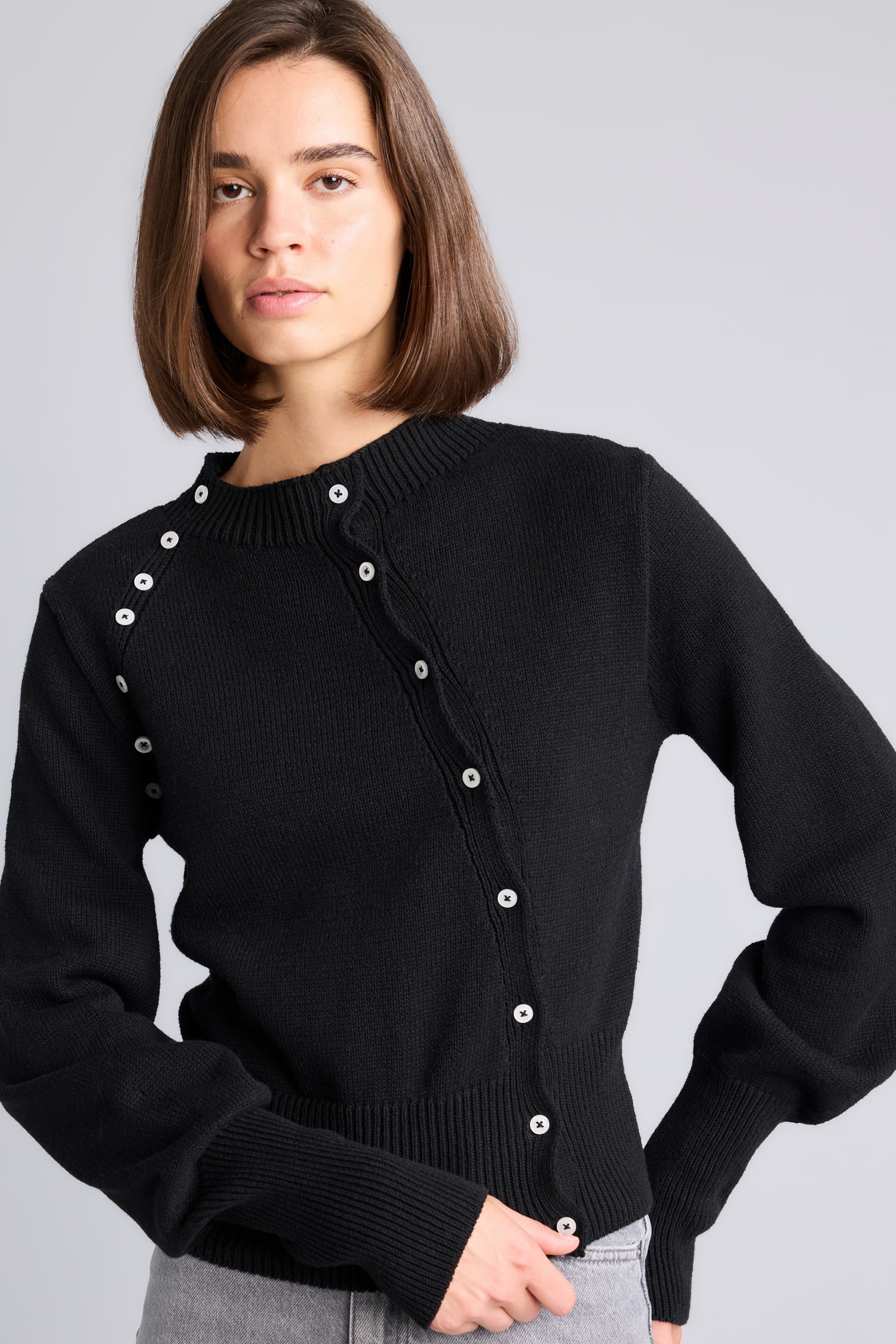 DeFacto Regular Fit Asimetrik Düğmeli Basic Hırka