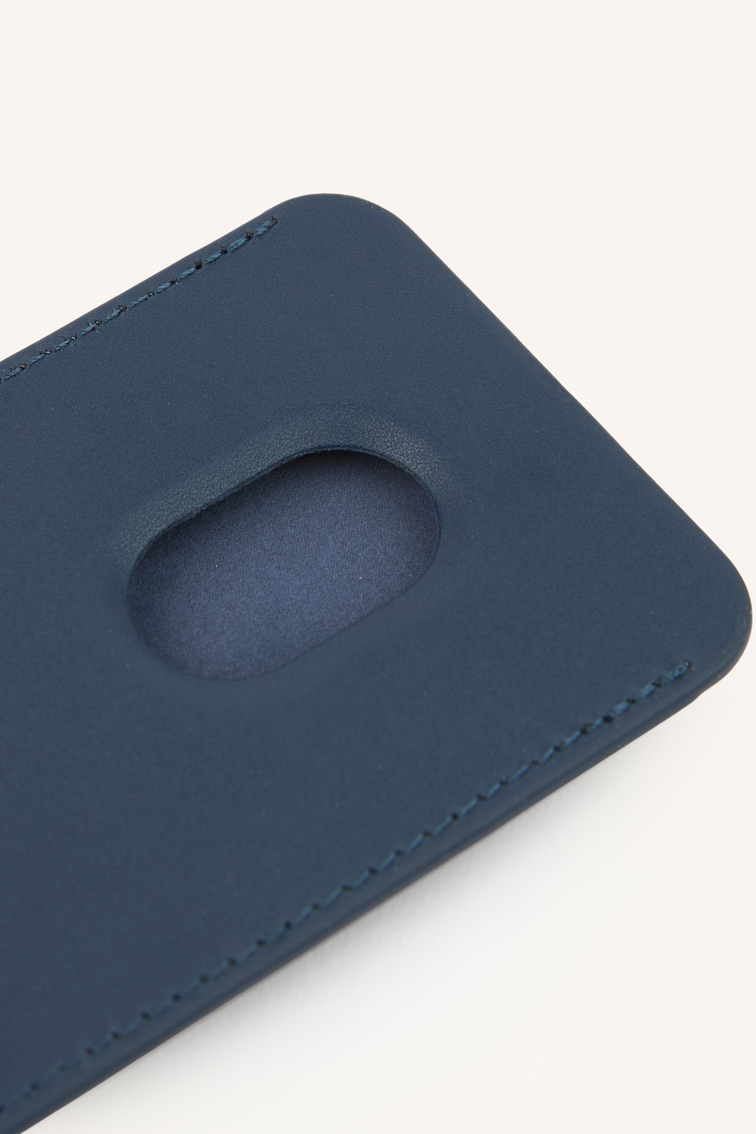 DeFacto Magsafe Unisex Suni Deri Kartlık görsel 2