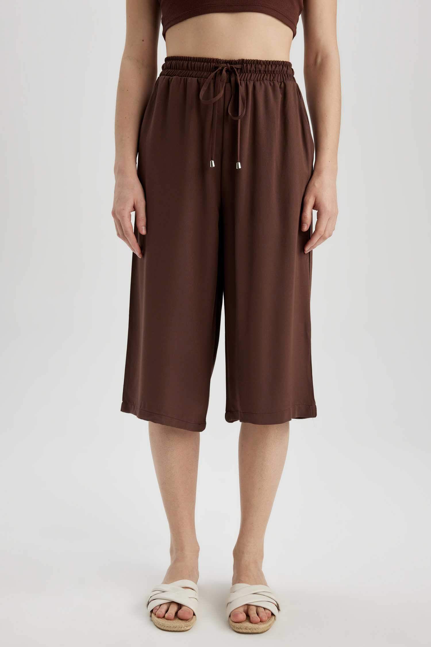 بنطلون كابري فيسكوز بخصر عالي وقصة مريحة