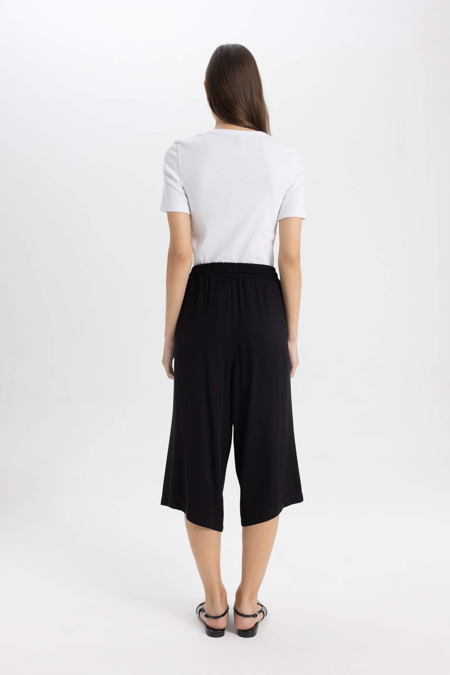 بنطلون كابري كروب فيت بخصر عالي