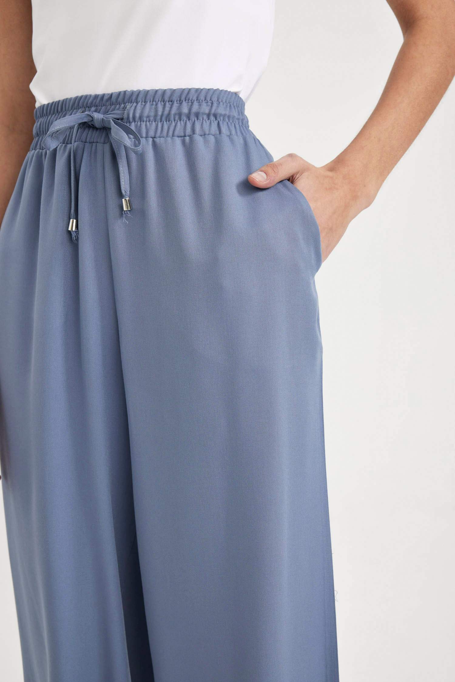 Capri Pantacourt à Taille Haute en Belmando