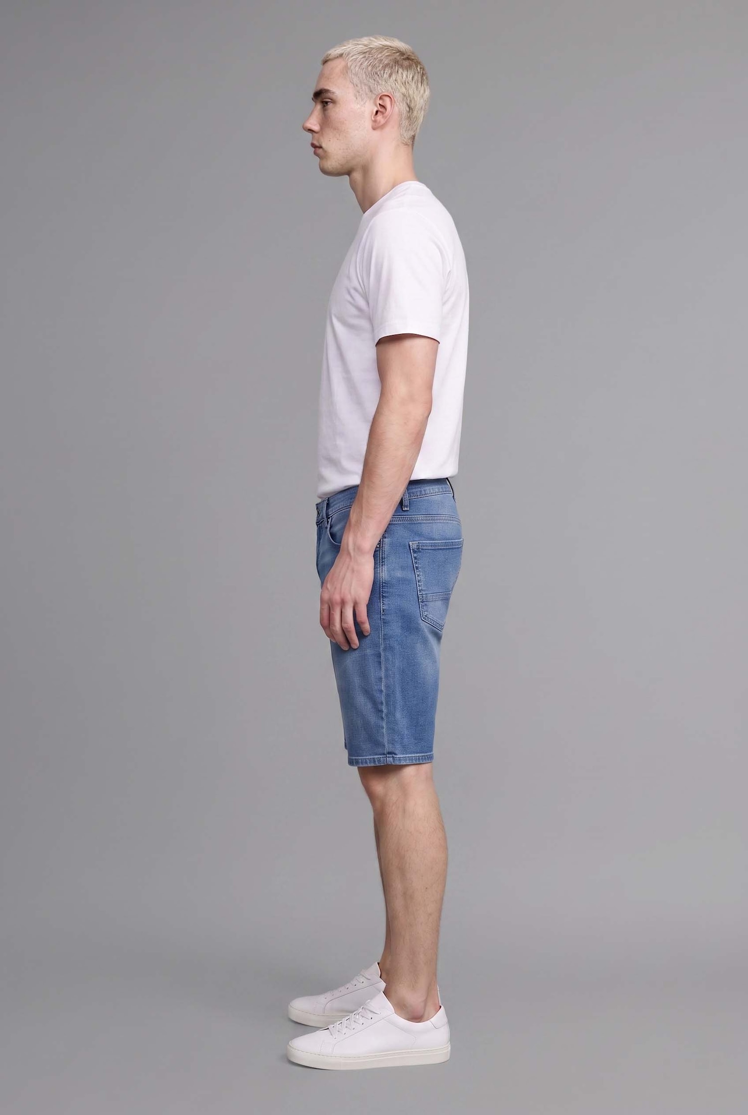 DeFacto Regular Fit Jean Bermuda görsel 2
