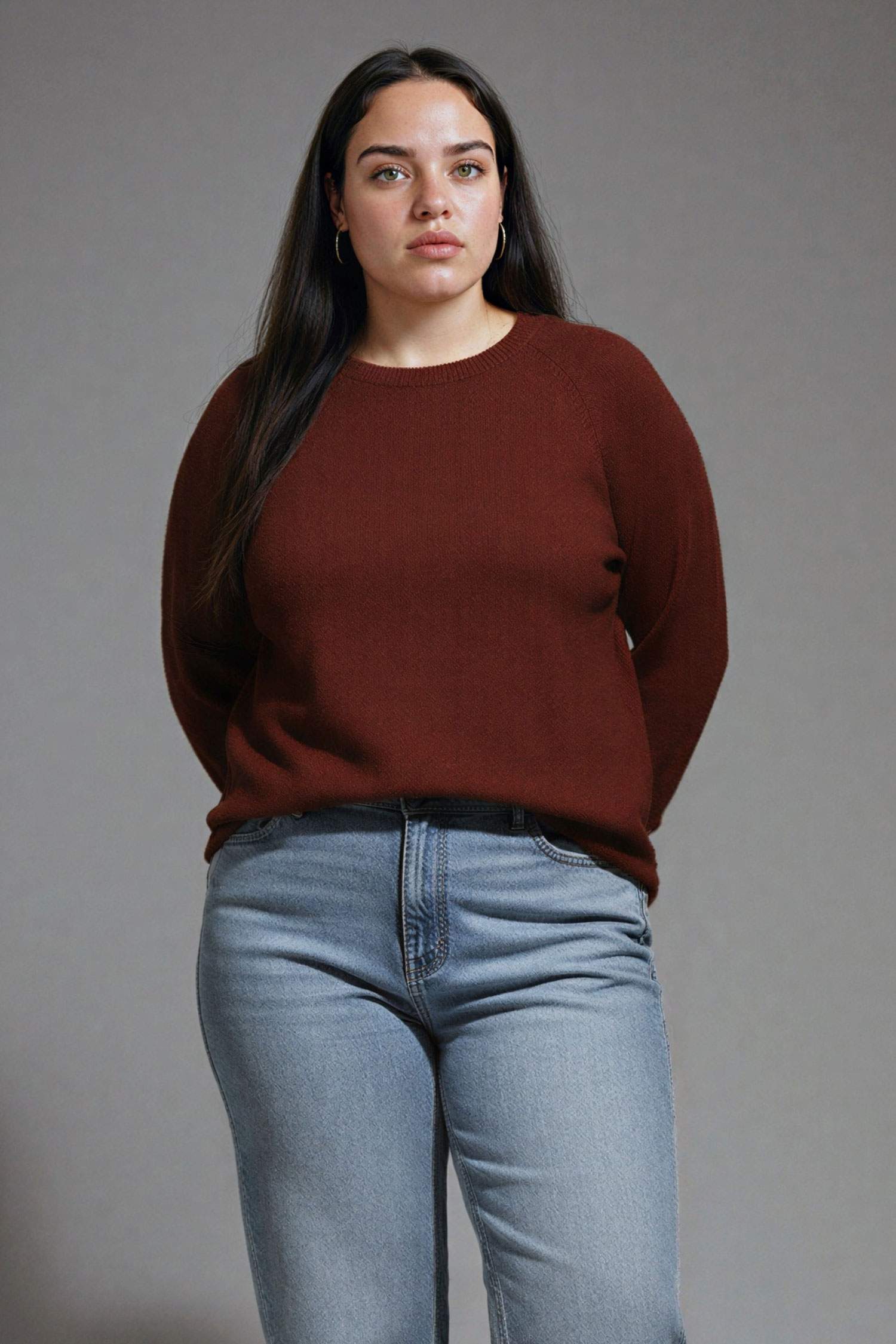 بلوفر تريكو بيزك قصة مريحة برقبة مستديرة