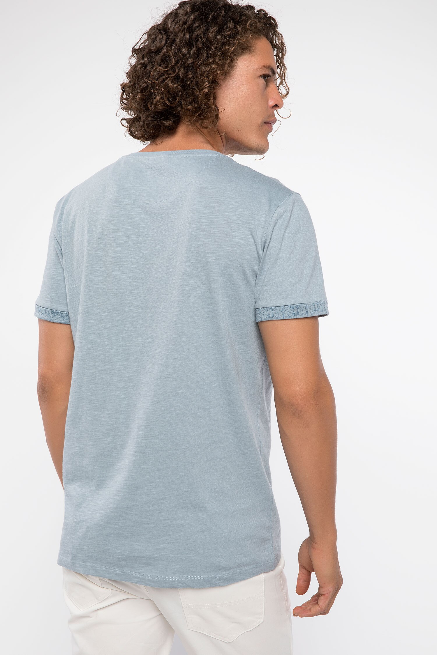 Defacto Cep Detaylı T-shirt. 3