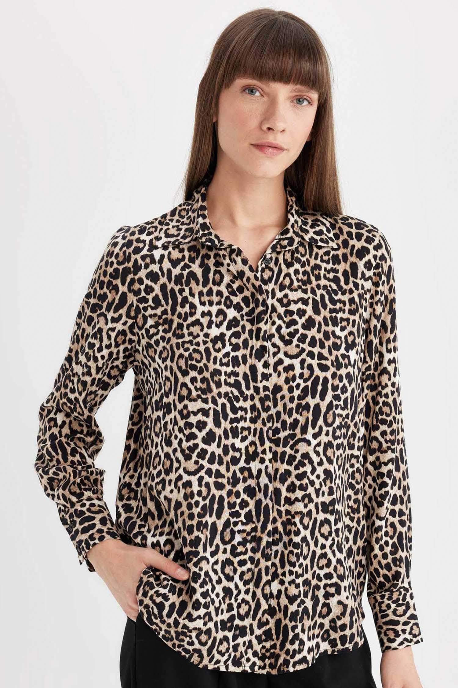 Regular Fit Leopar Desenli Uzun Kollu Gömlek