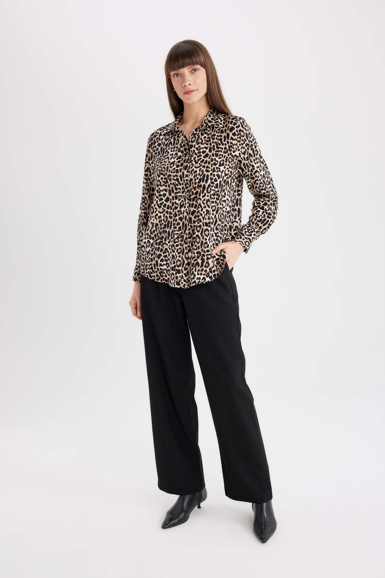Regular Fit Leopar Desenli Uzun Kollu Gömlek