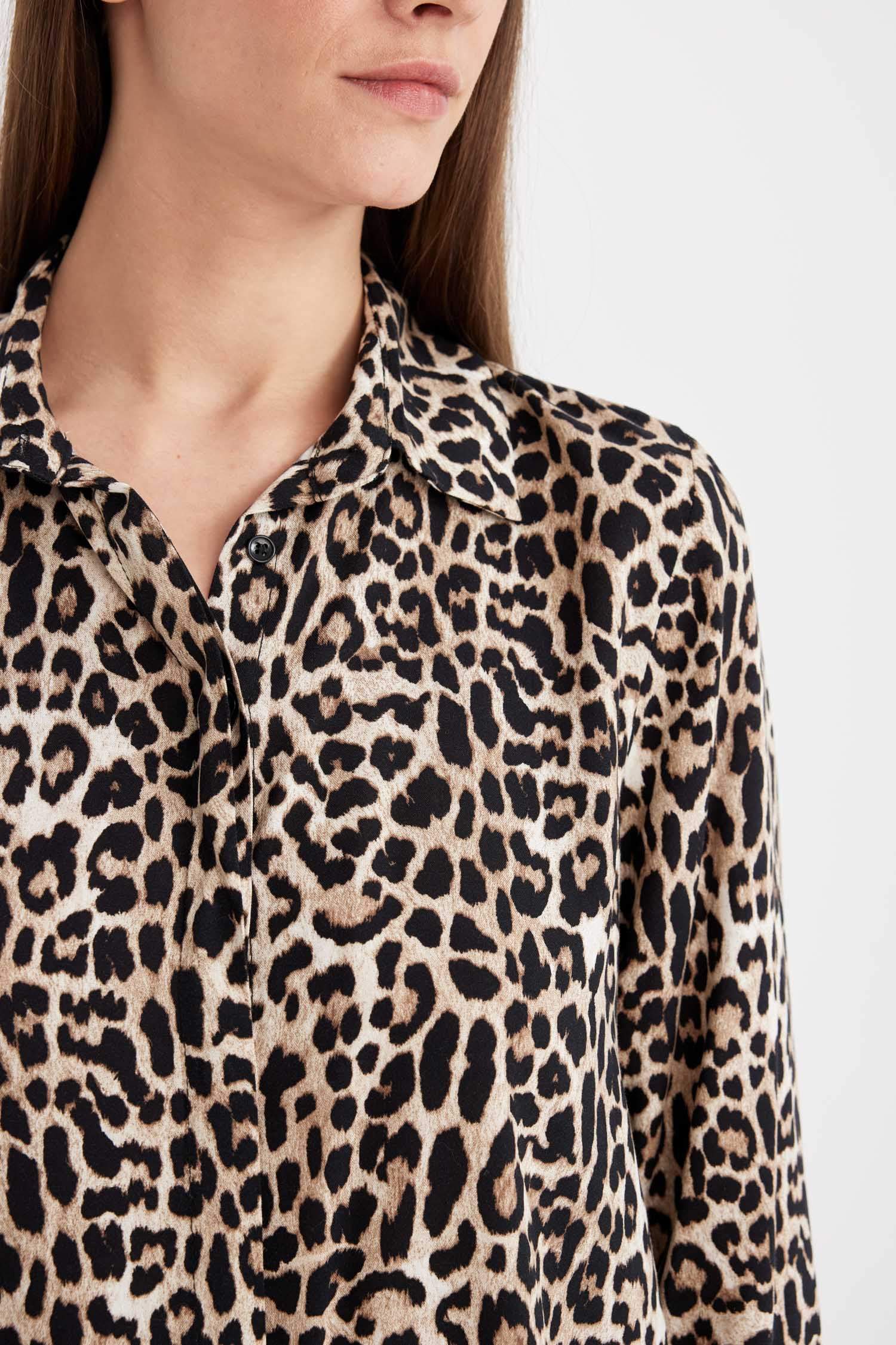 Regular Fit Leopar Desenli Uzun Kollu Gömlek