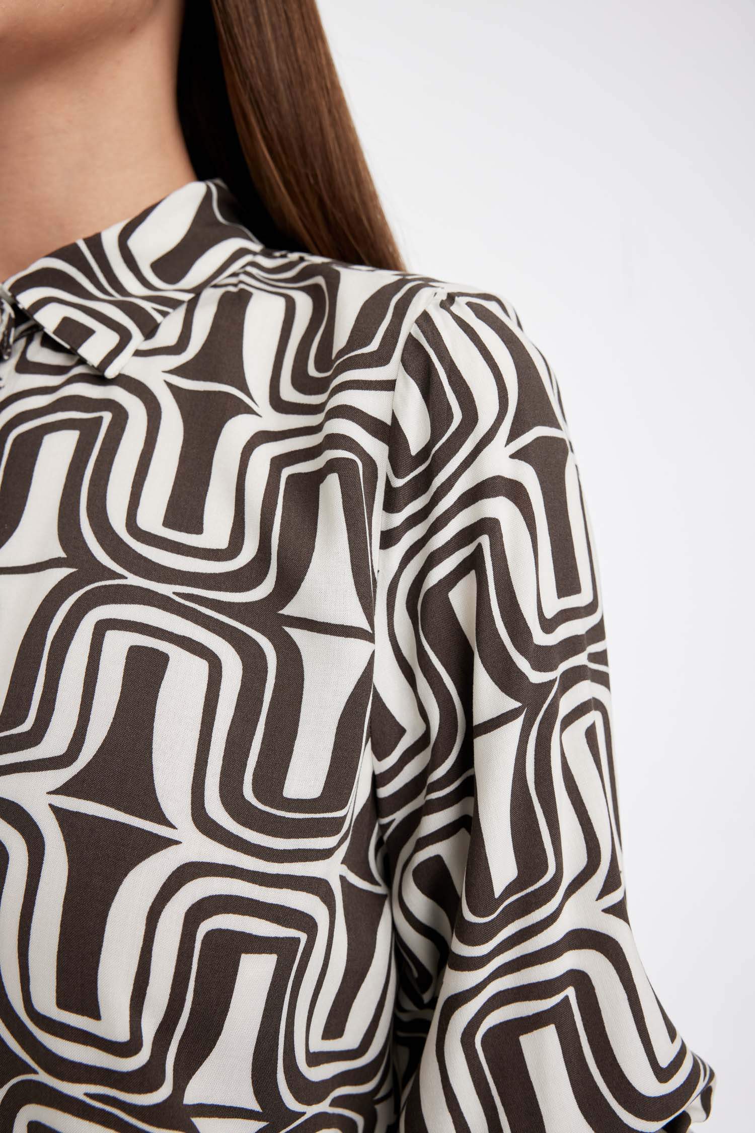 Regular Fit Desenli Uzun Kollu Gömlek