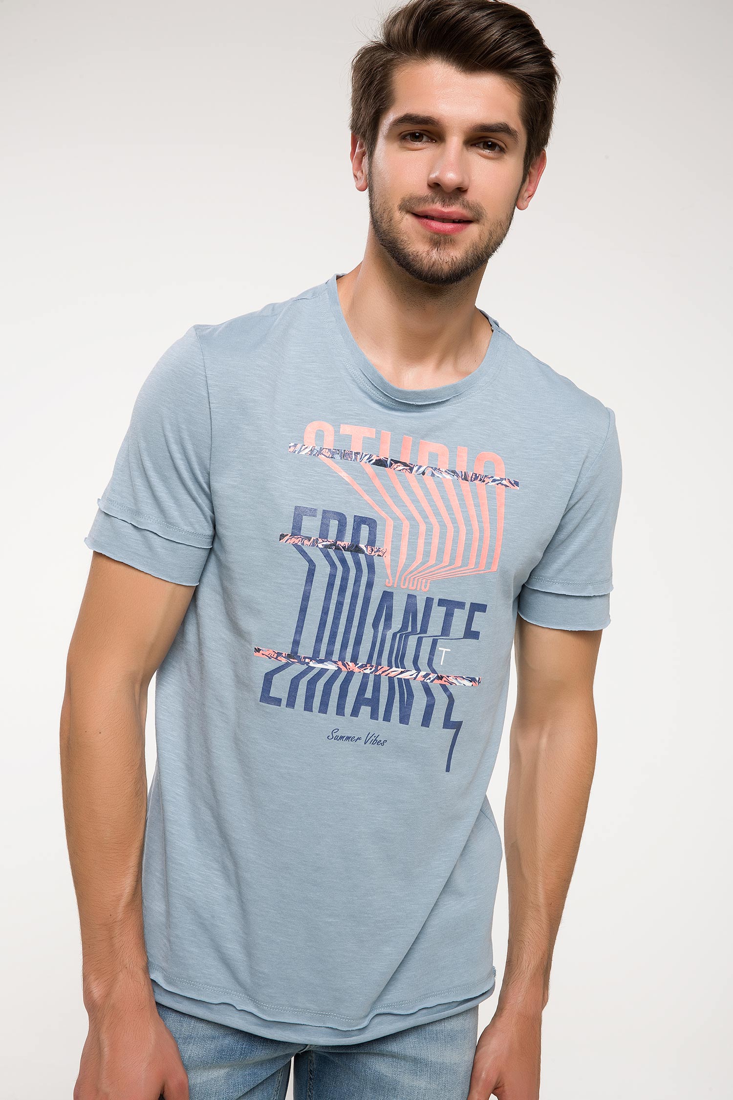 Defacto Baskılı T-shirt. 1