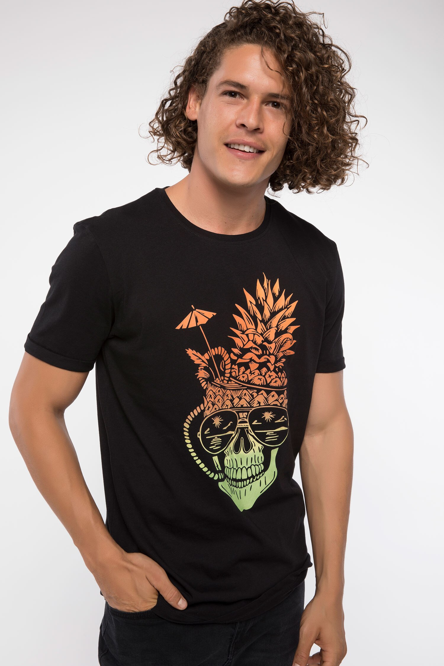 Defacto Baskılı T-Shirt. 1