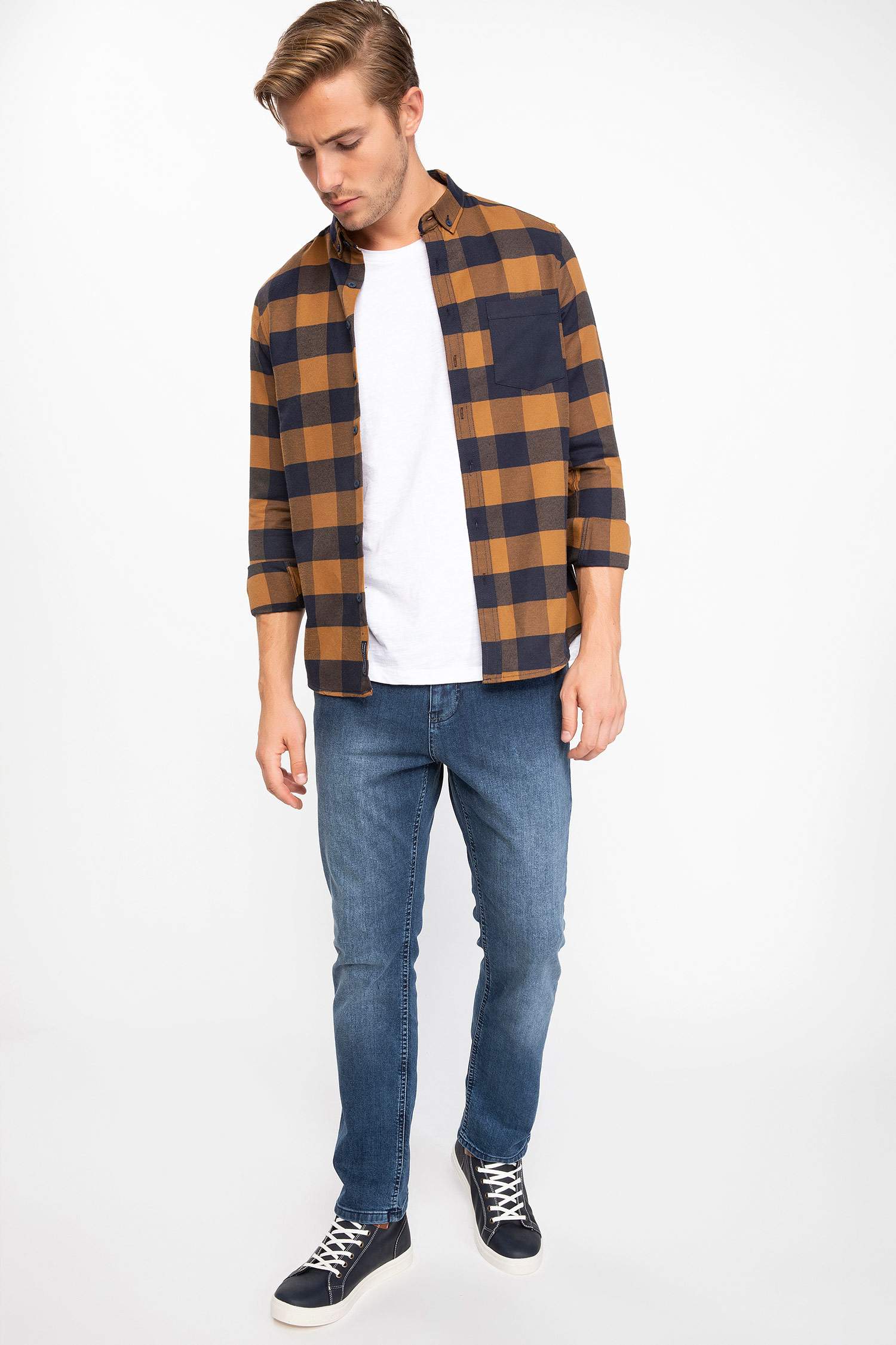 Defacto Kareli Slim Fit Gömlek. 2