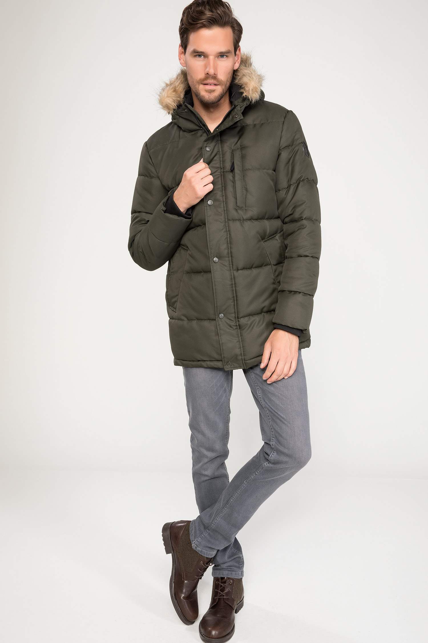 Defacto Kapüşonlu Şişme Mont. 2