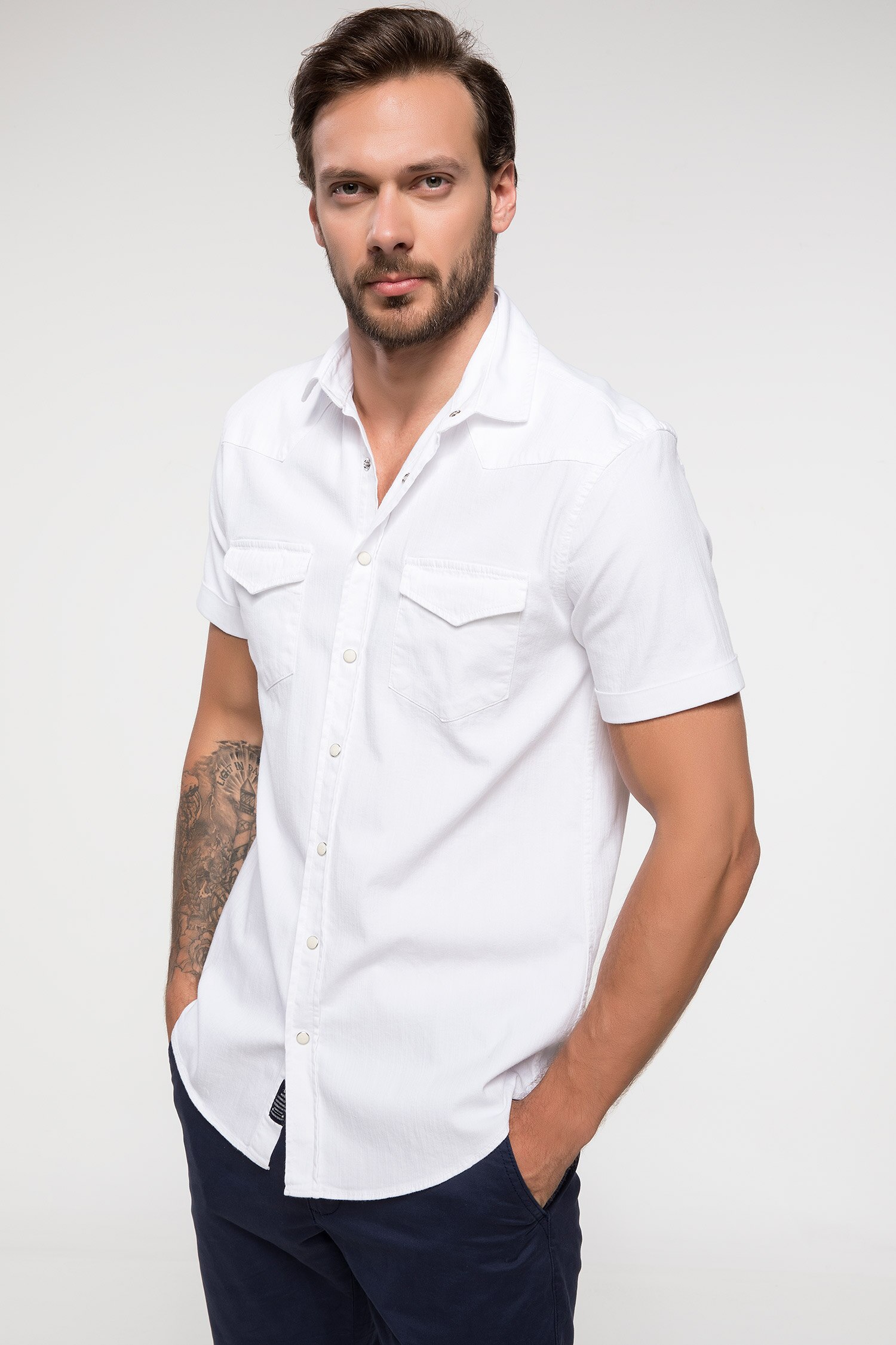 Defacto Cep Detaylı Slim Fit Gömlek. 1