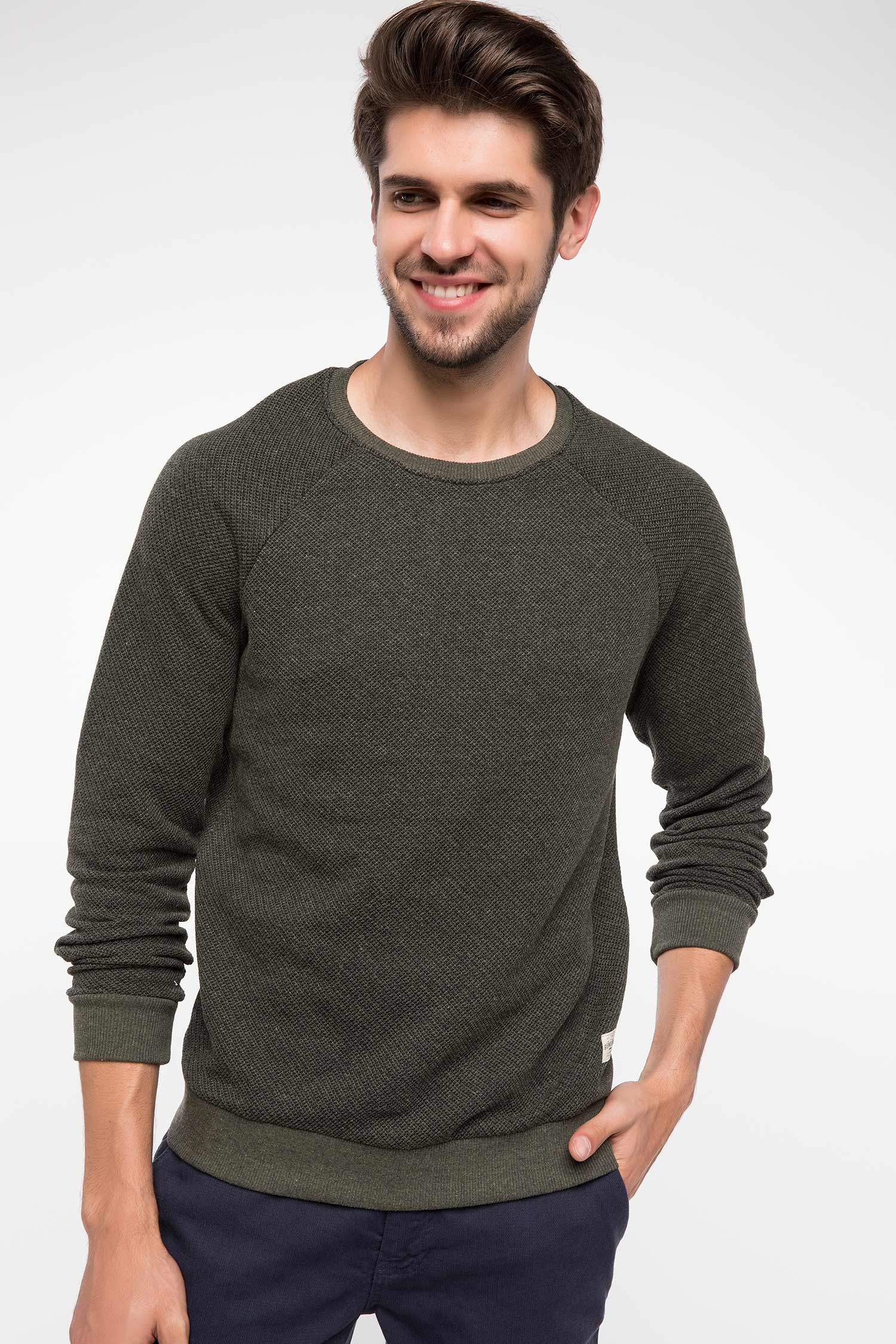 Defacto Slim Fit Sweatshirt. 1