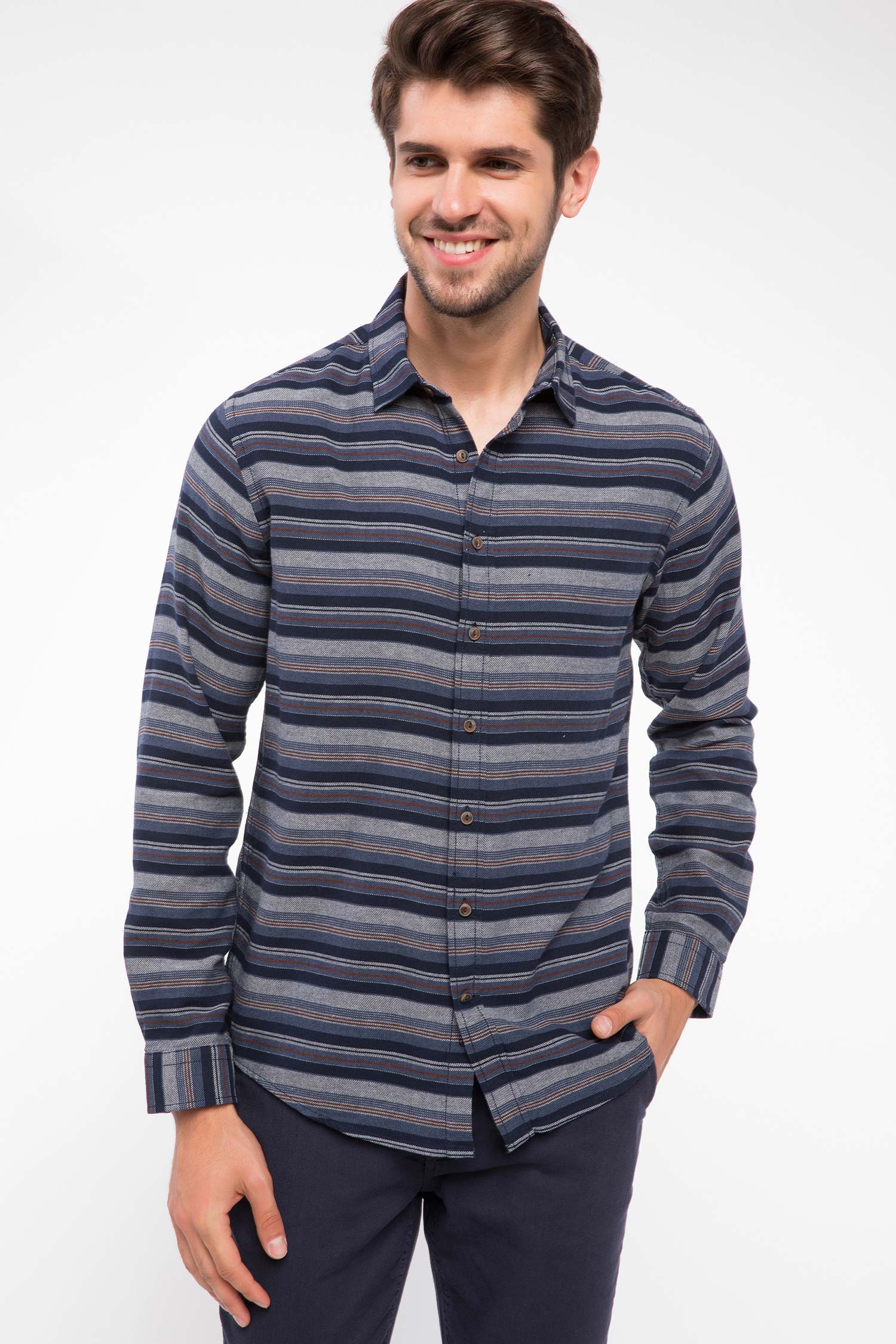 Defacto Çizgili Modern Fit Uzun Kol Gömlek. 1